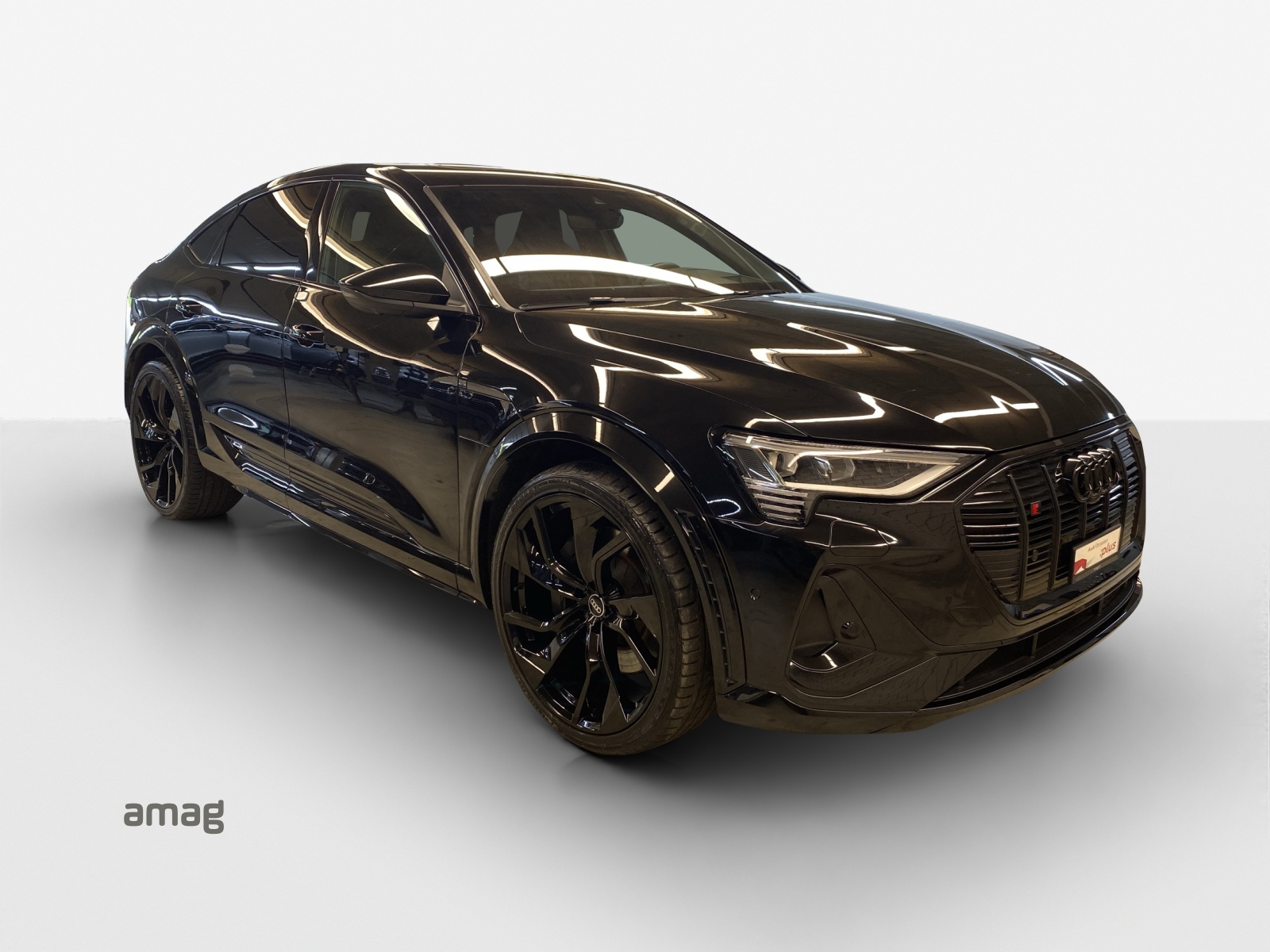 AUDI e-tron S Sportback quattro-image-5