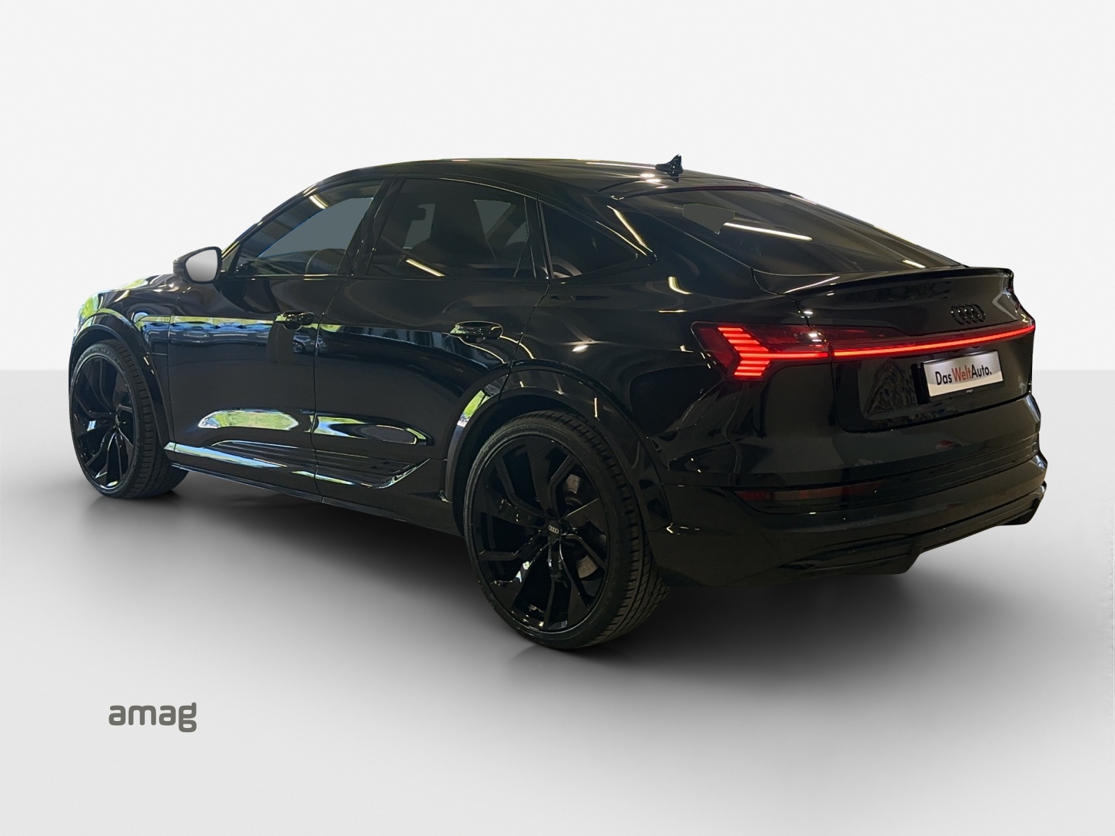 AUDI e-tron S Sportback quattro-image-2