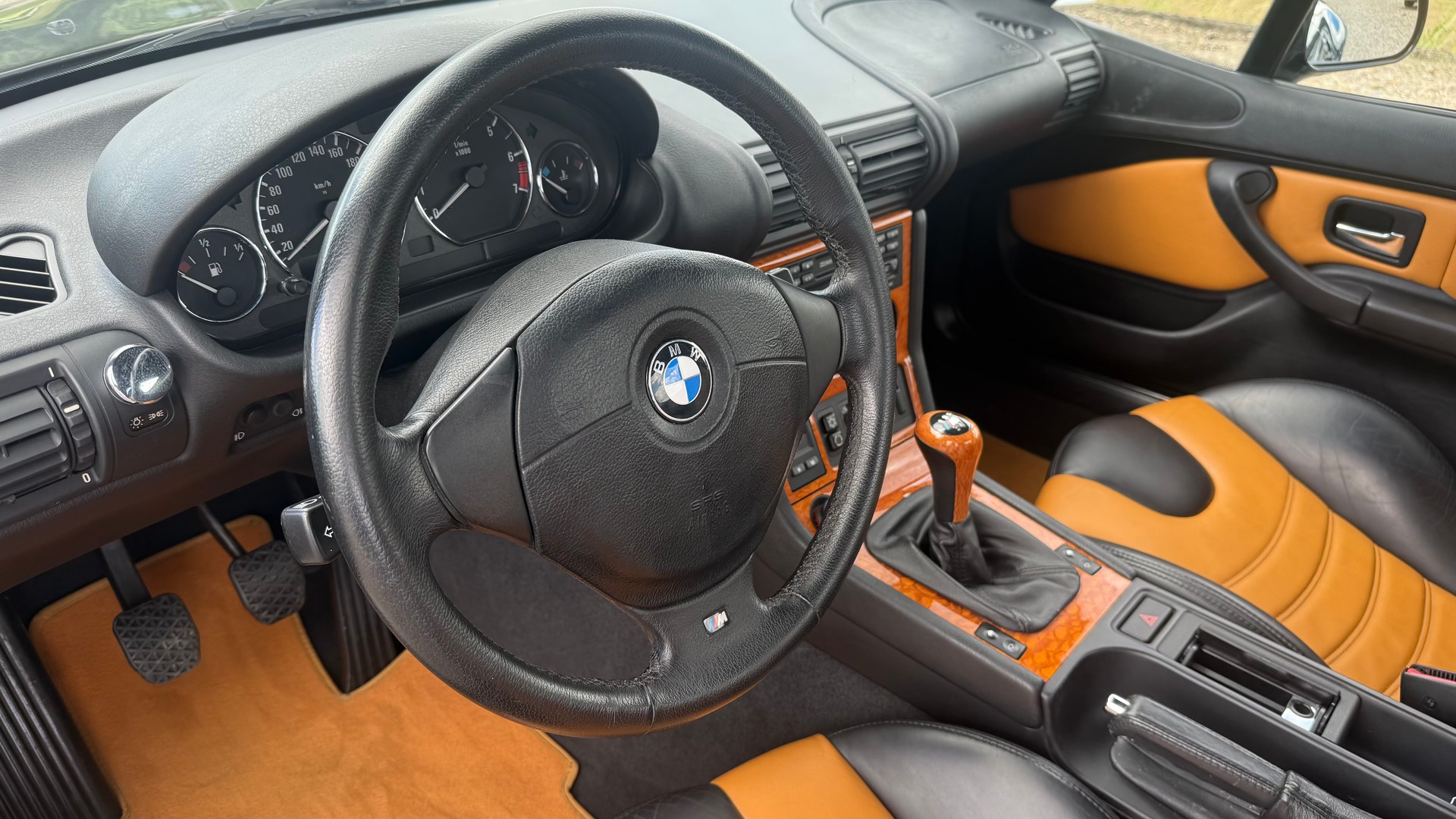 BMW Z3 2.8i Roadster-image-4