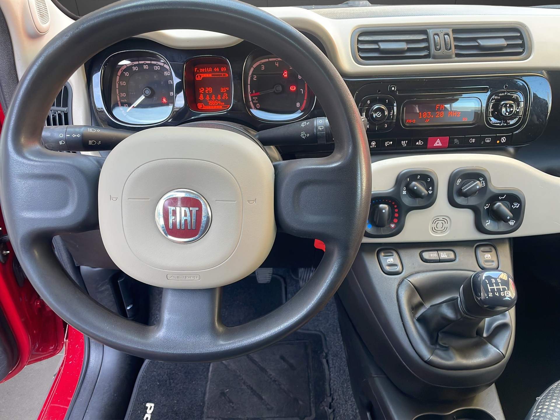 FIAT Panda 0.9 Twinair Turbo Climbing 4x4-image-9