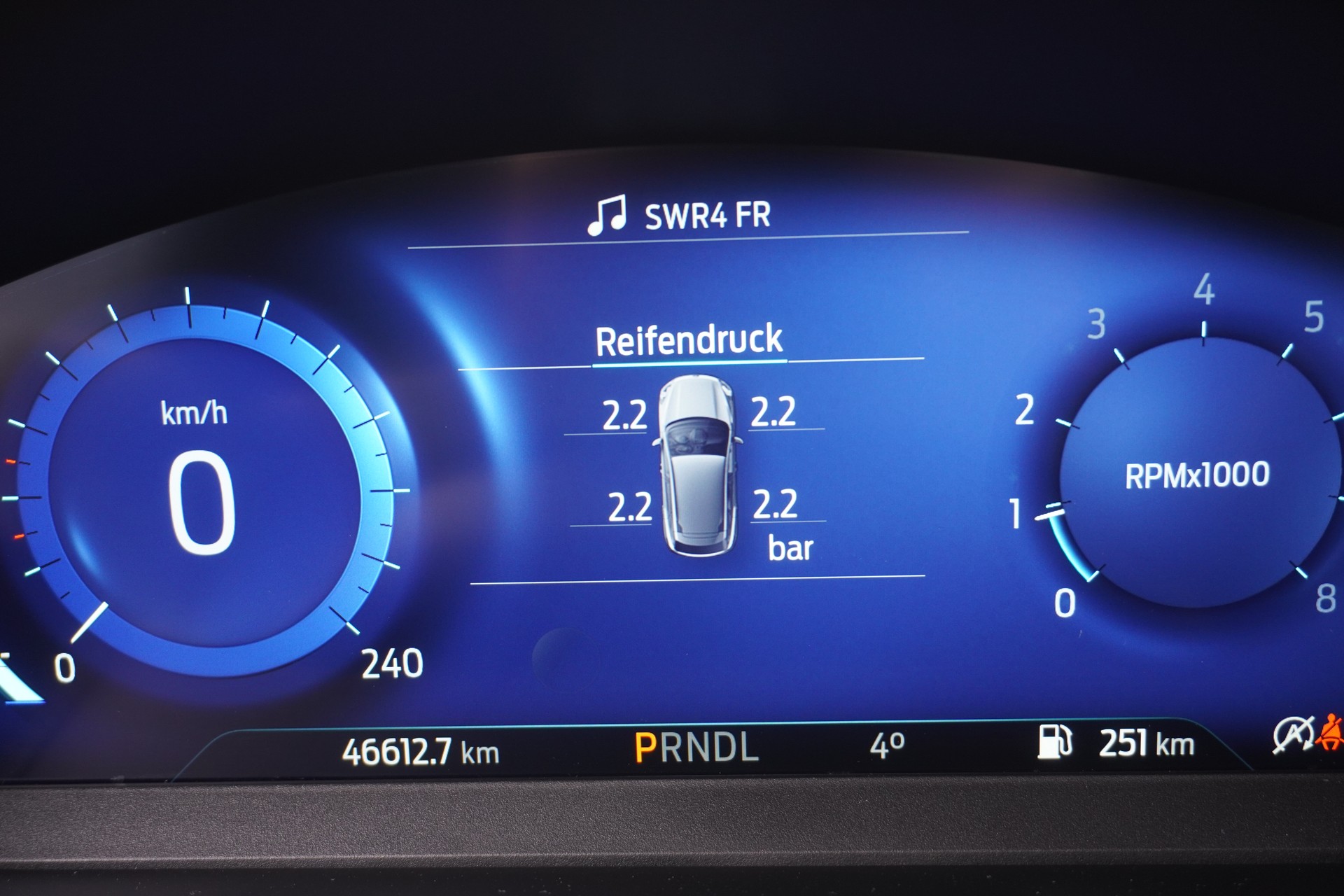 FORD Focus 1.0 MHEV Titanium X Automatic-image-33