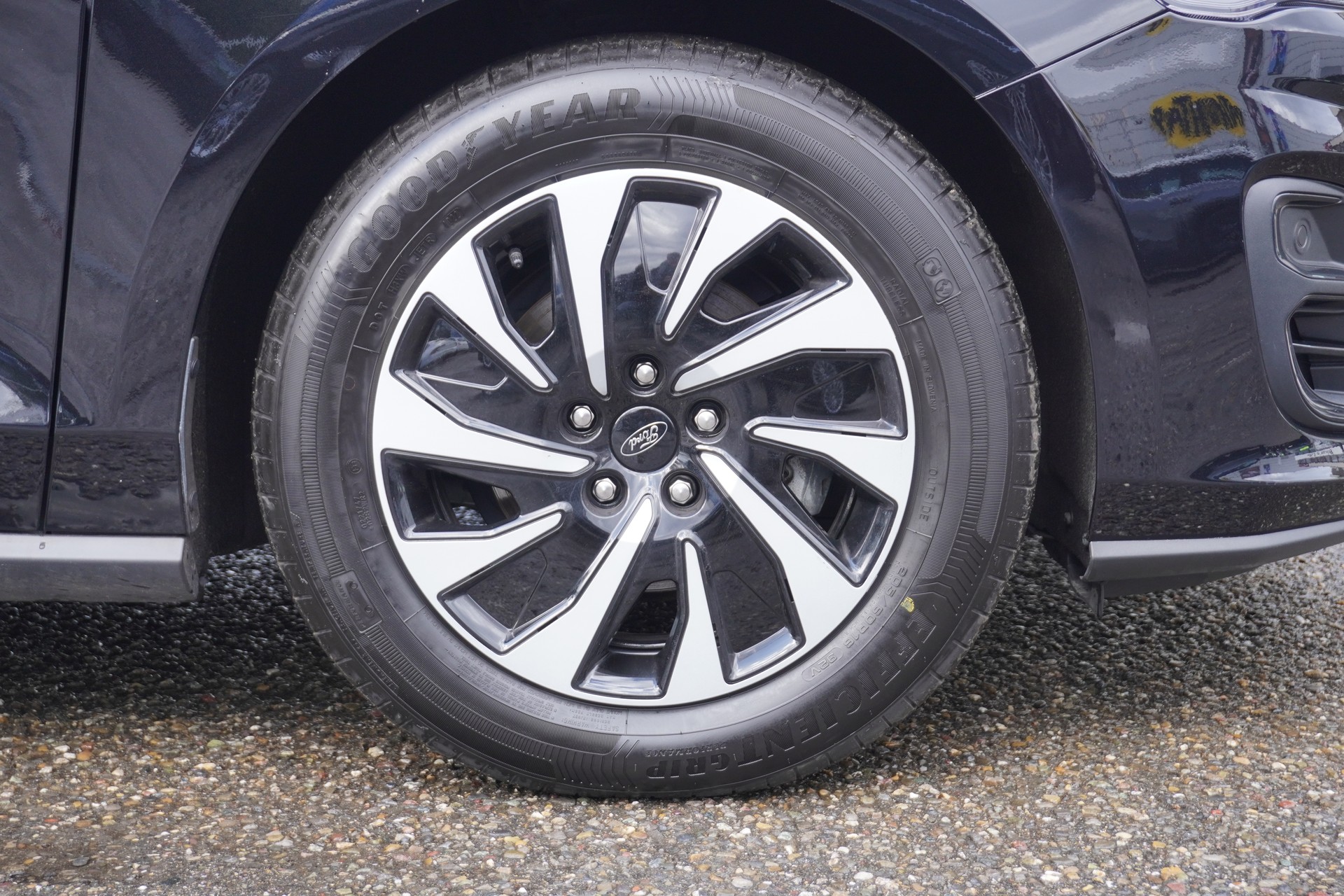 FORD Focus 1.0 MHEV Titanium X Automatic-image-8