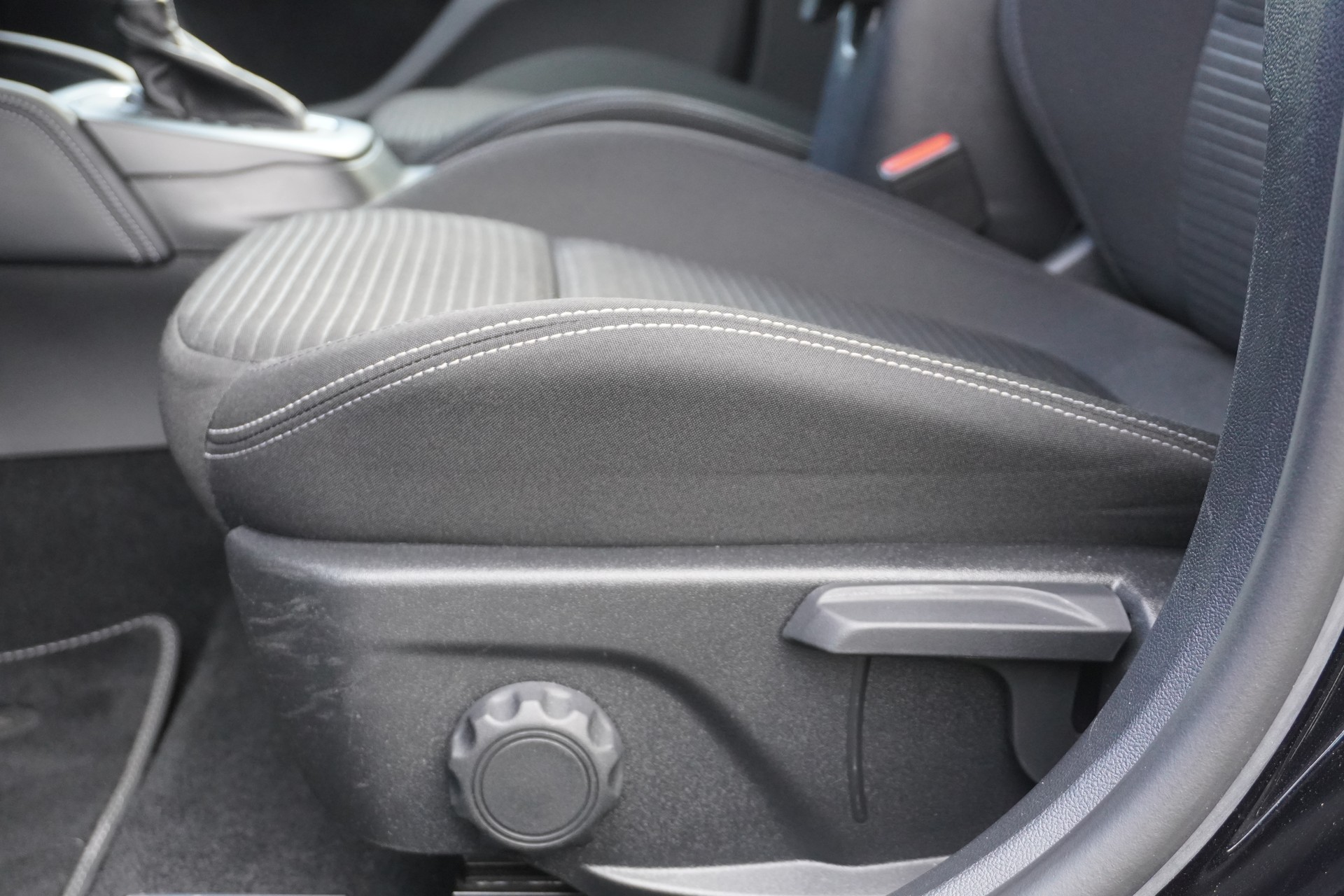 FORD Focus 1.0 MHEV Titanium X Automatic-image-29
