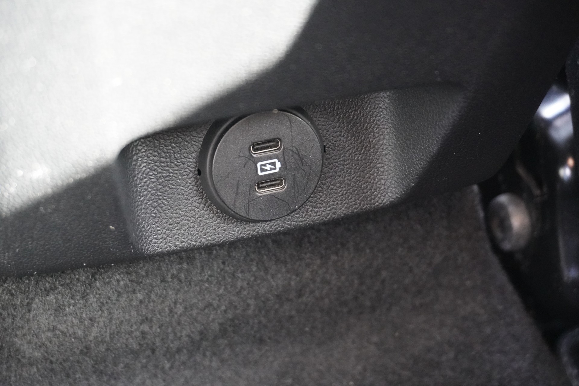 FORD Focus 1.0 MHEV Titanium X Automatic-image-13