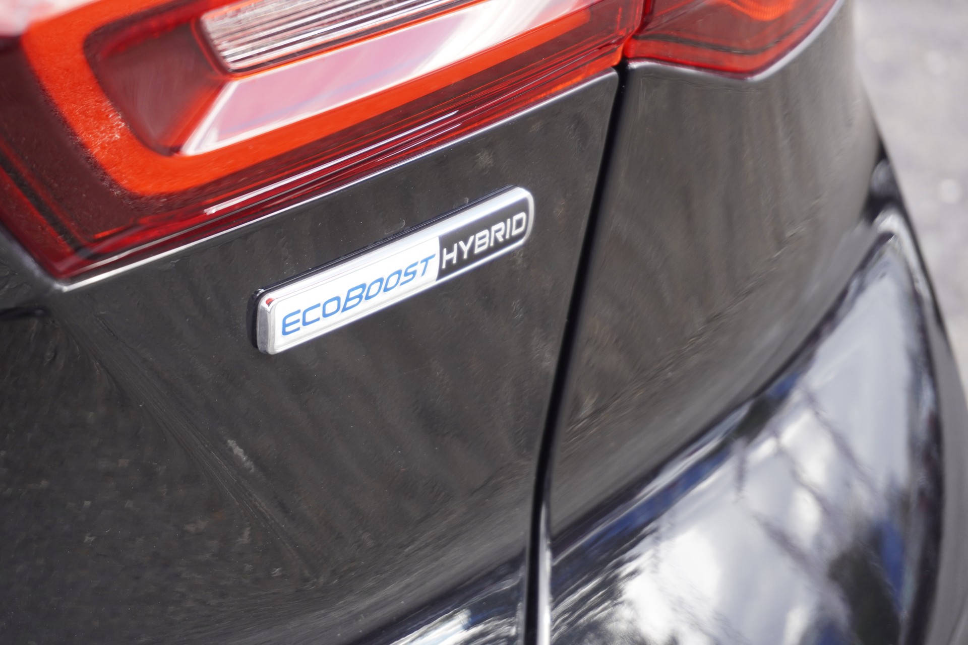 FORD Focus 1.0 MHEV Titanium X Automatic-image-31