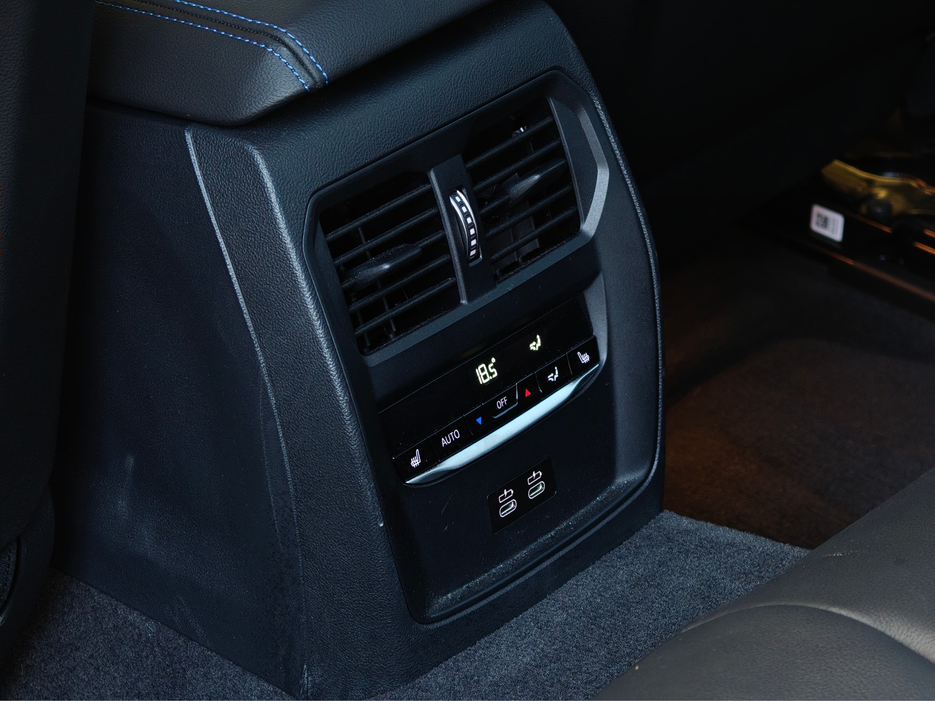 BMW M340i xDrive CARBON DACH CH FAHRZEUG-image-20