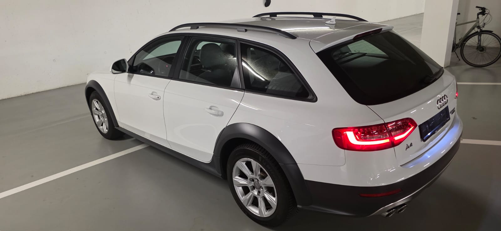 AUDI A4 ALLROAD Modell 2015 190PS-image-4