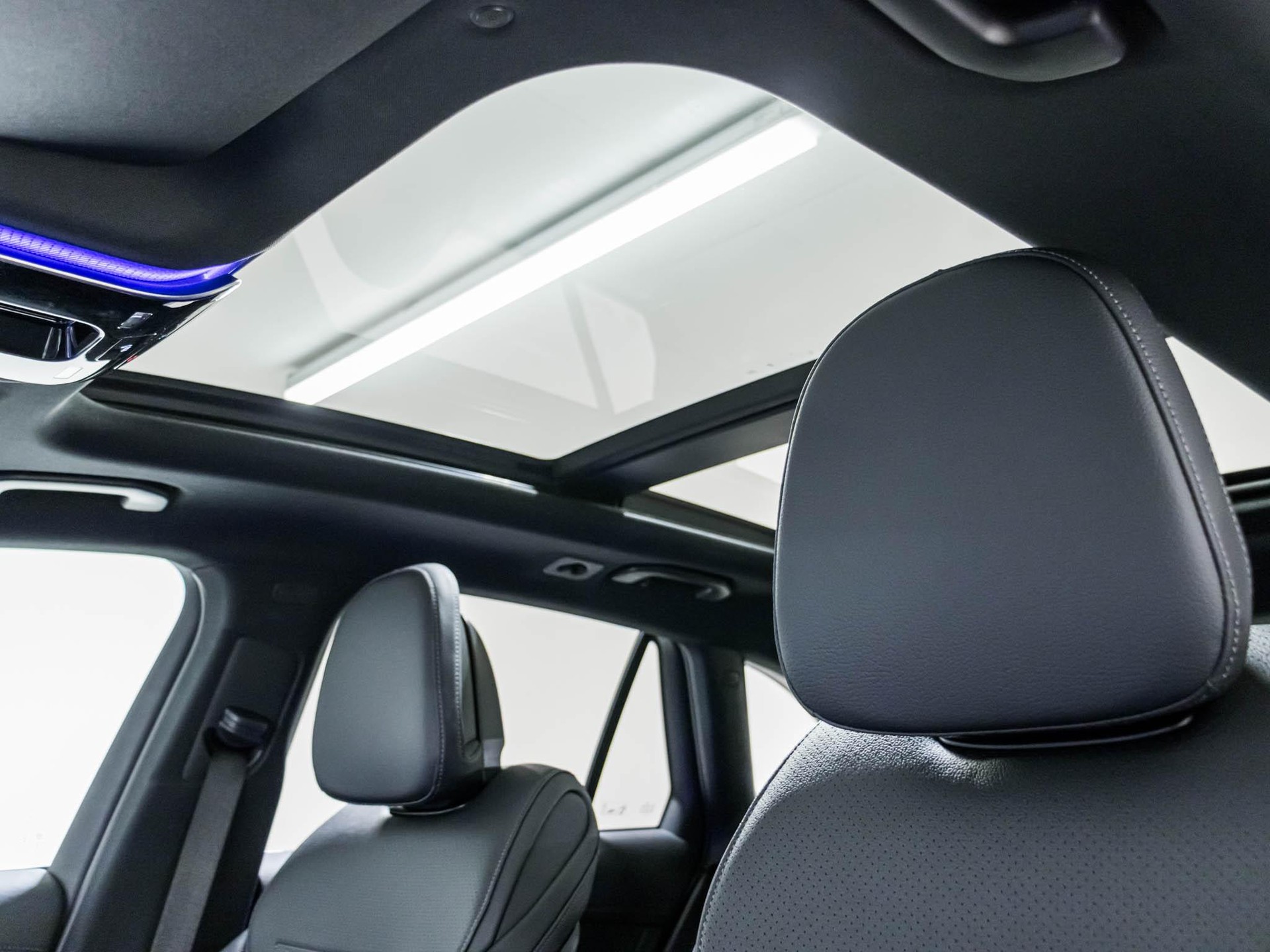 MERCEDES-BENZ GLC 300 de 4MATIC-image-8