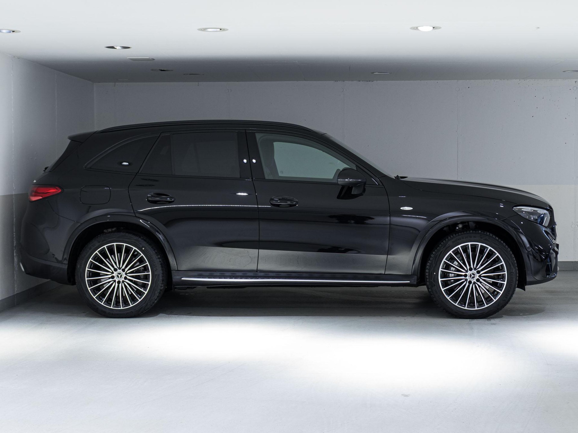 MERCEDES-BENZ GLC 300 de 4MATIC-image-1