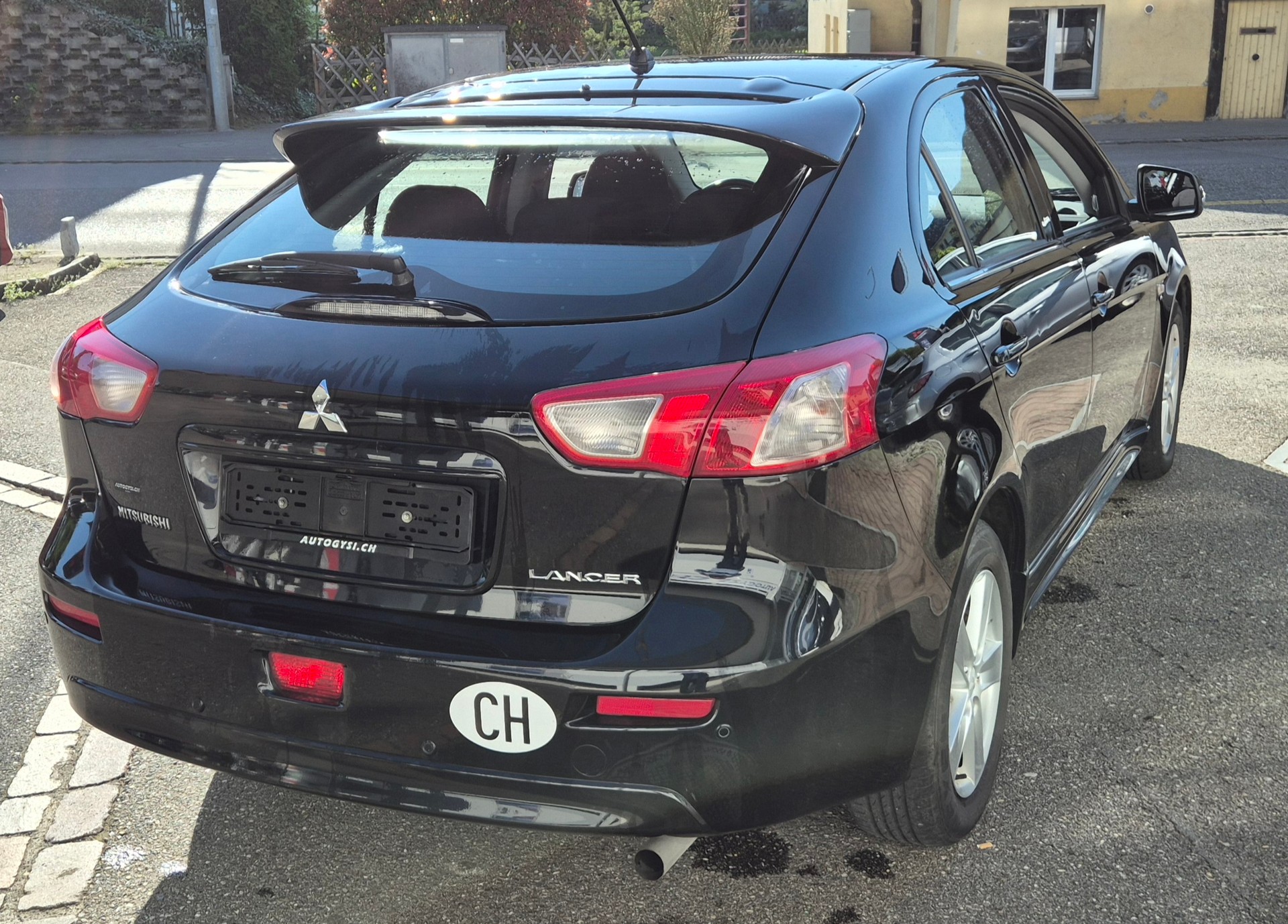 MITSUBISHI Lancer 1.8 Intense-image-2