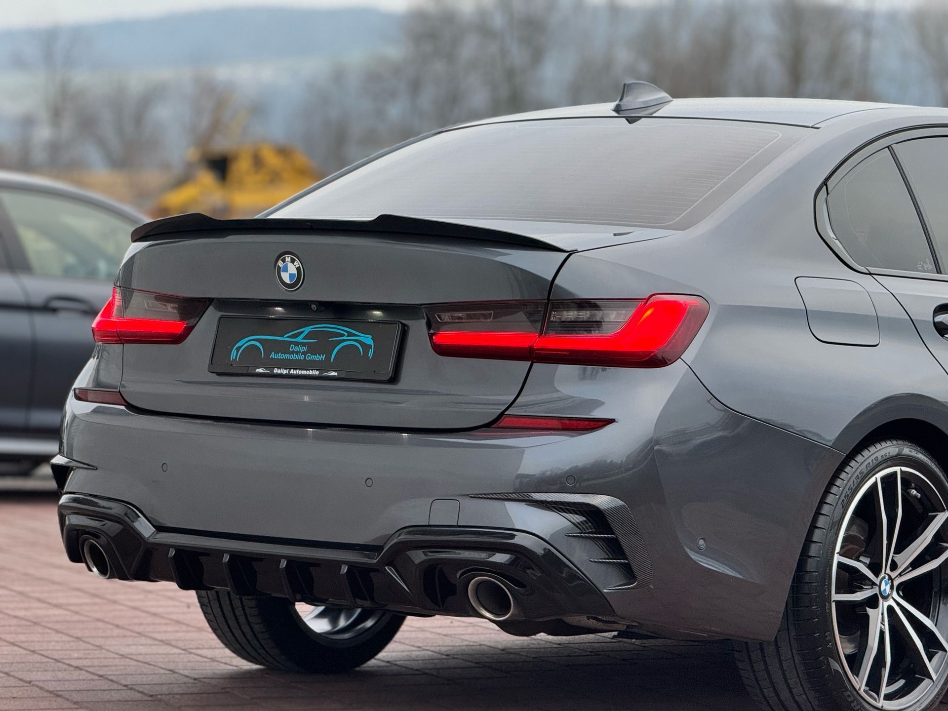 BMW 320i Steptronic M Sport-image-6