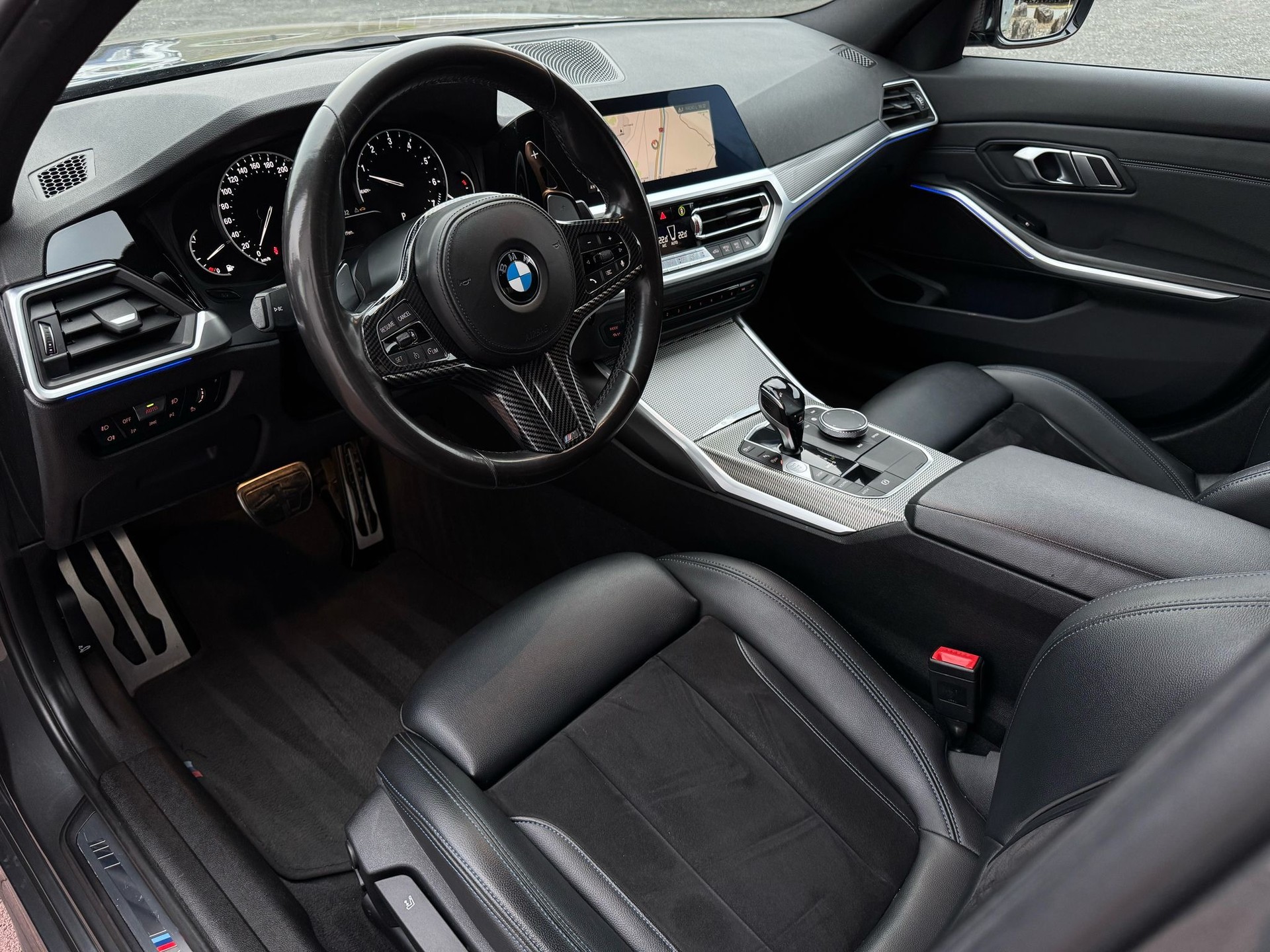 BMW 320i Steptronic M Sport-image-8