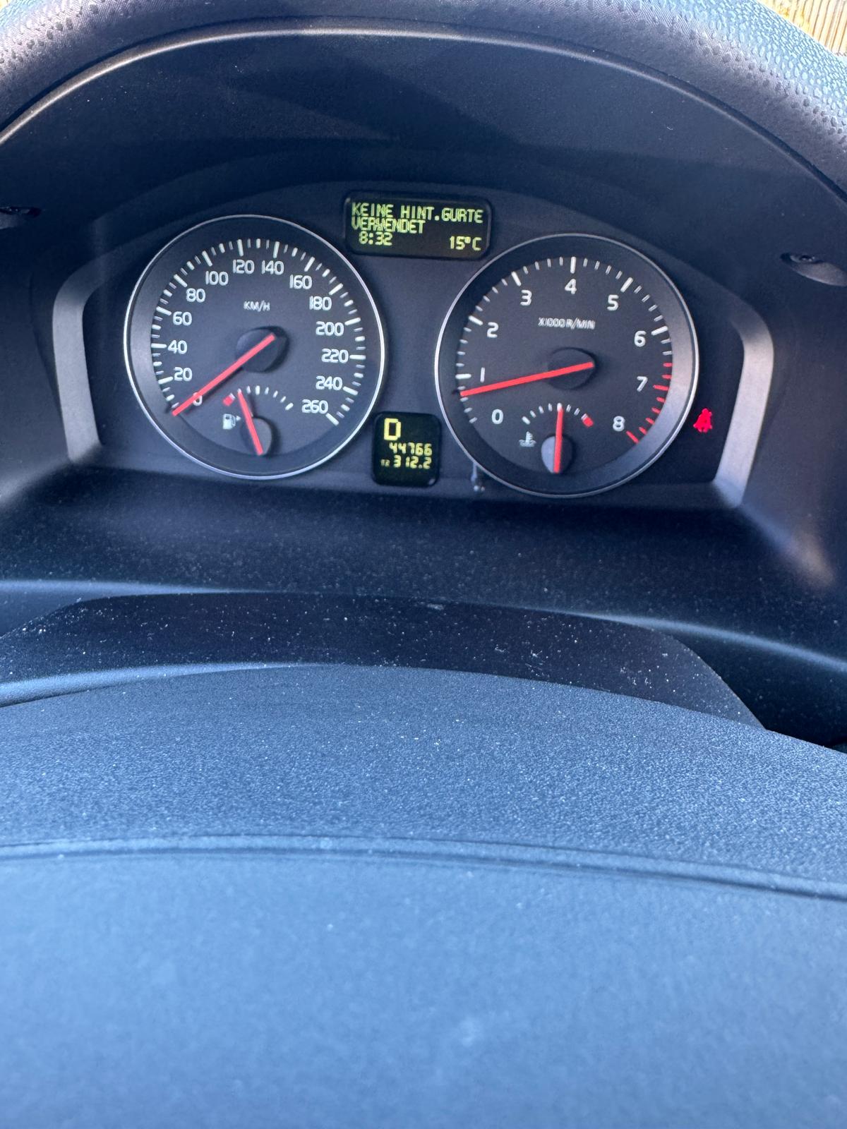 VOLVO V50 2.4 Geartronic-image-4
