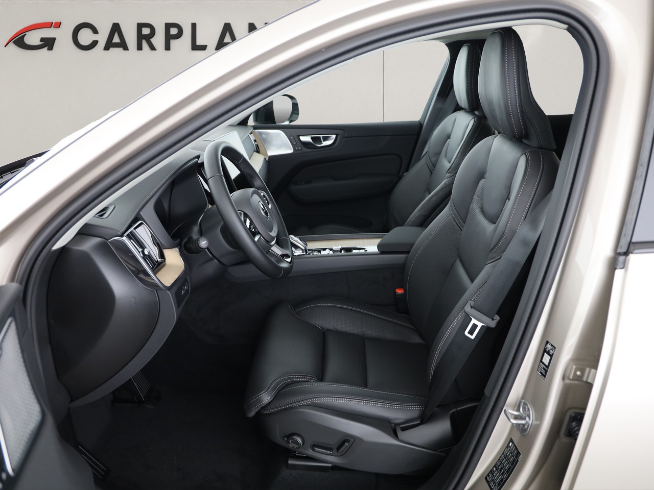 VOLVO XC60 2.0 T8 TE Ultra Bright eAWD-image-4