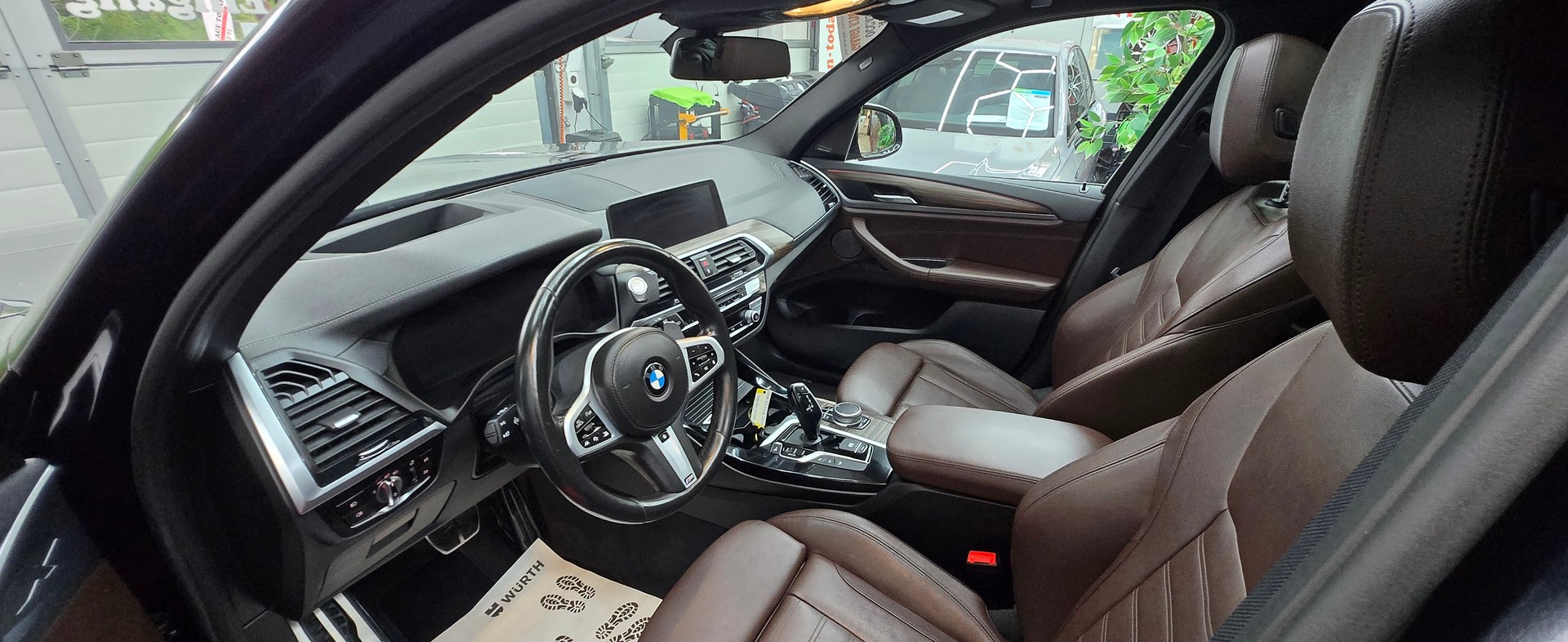 BMW X3 xDrive 20d Individual M Sport Steptronic-image-8