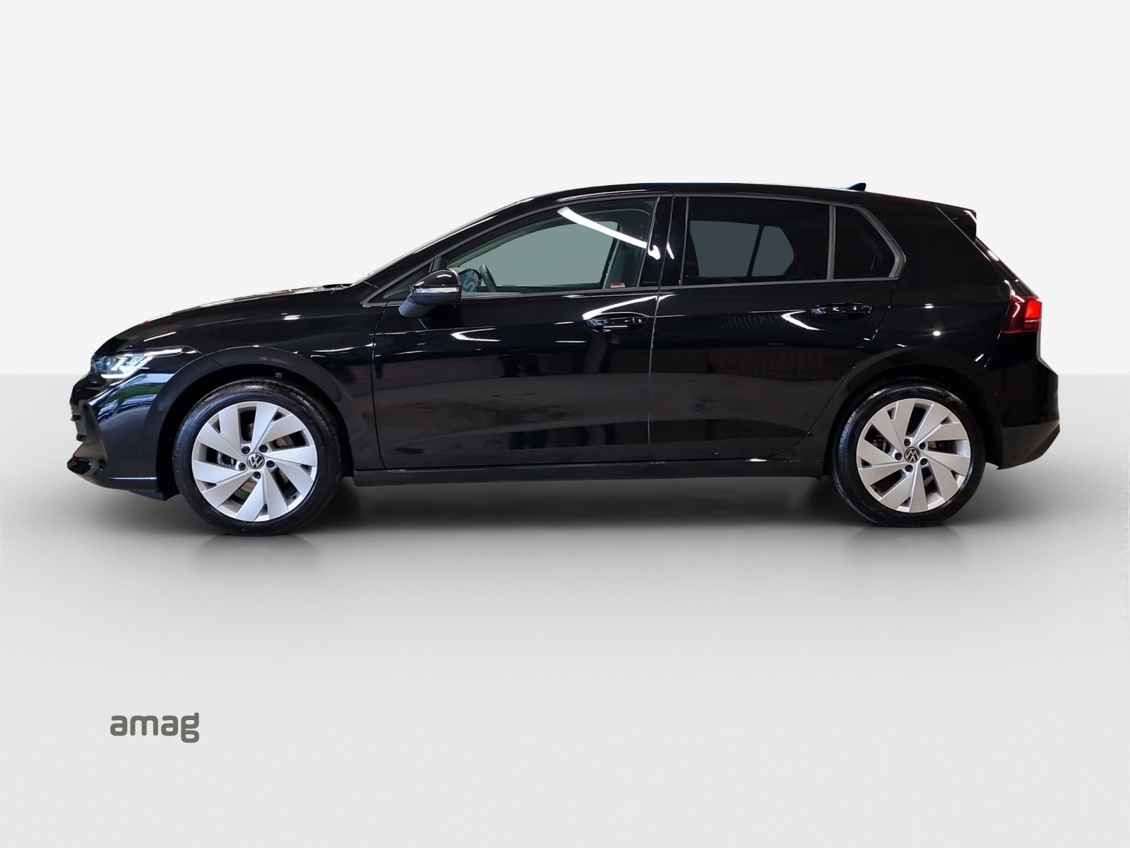 VW Golf 1.5 e TSI mHEV Life DSG-image-1