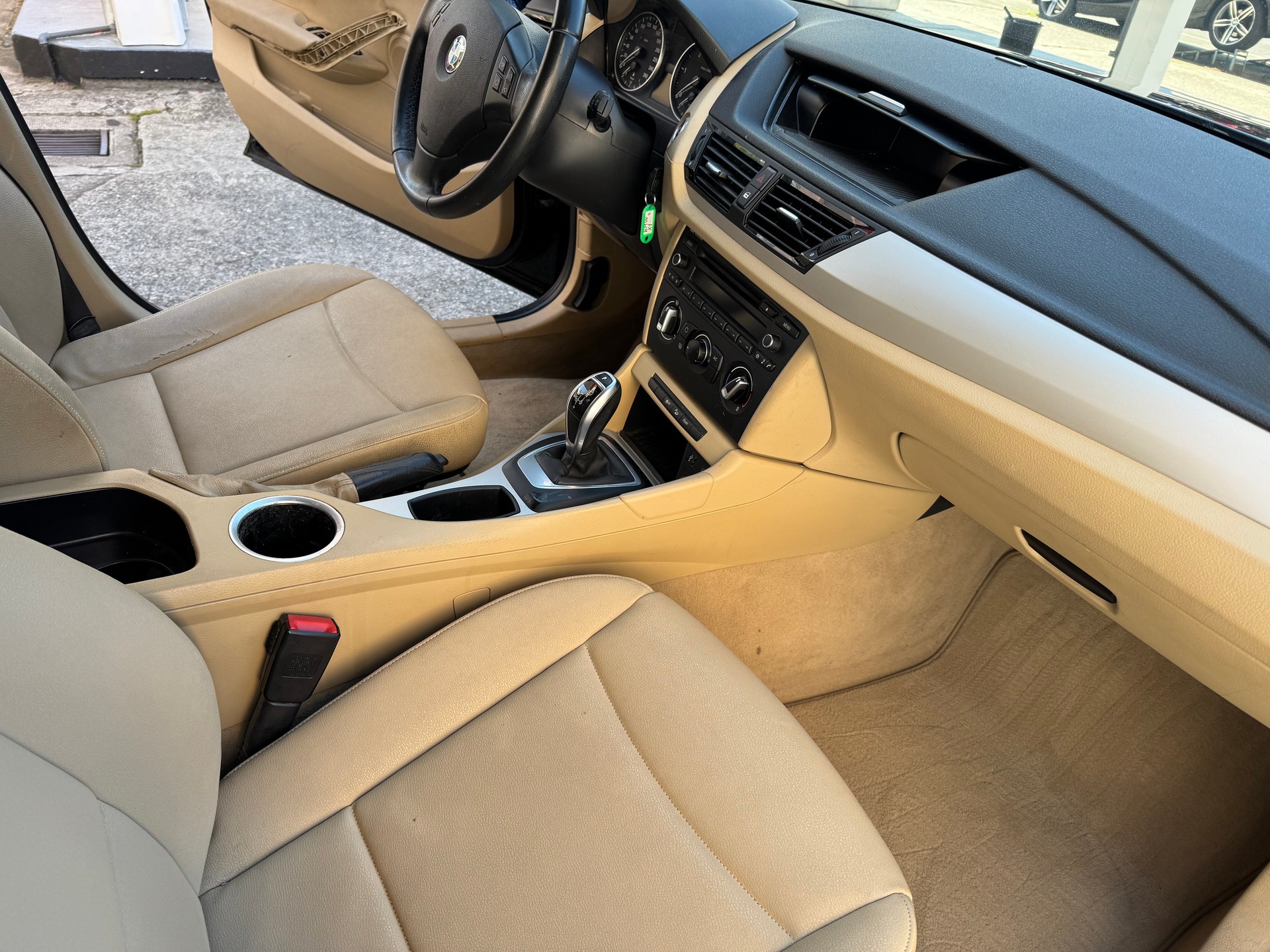 BMW X1 xDrive 18d Steptronic-image-8