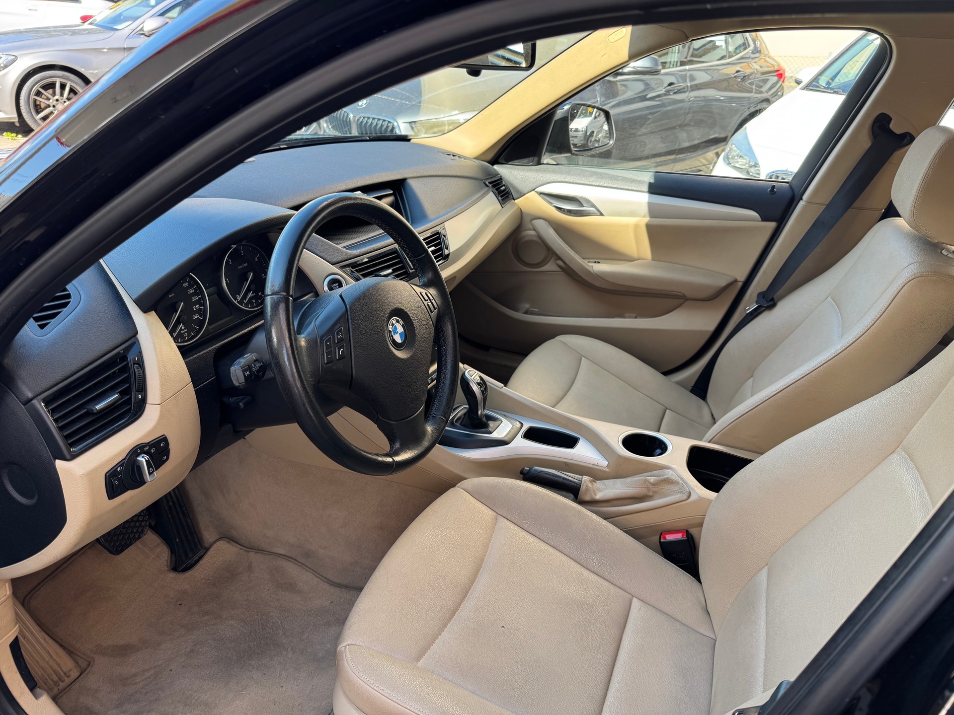 BMW X1 xDrive 18d Steptronic-image-5
