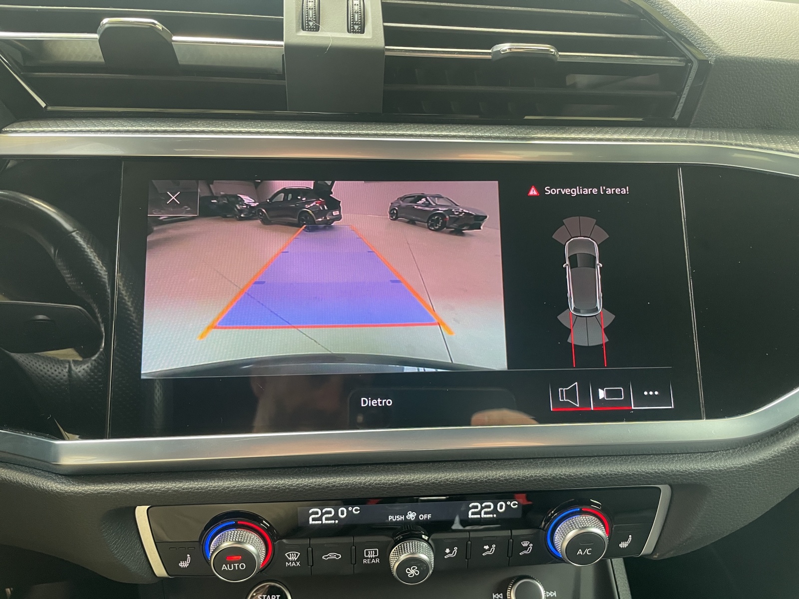 AUDI Q3 35 TFSI S line Attraction S-tronic-image-14