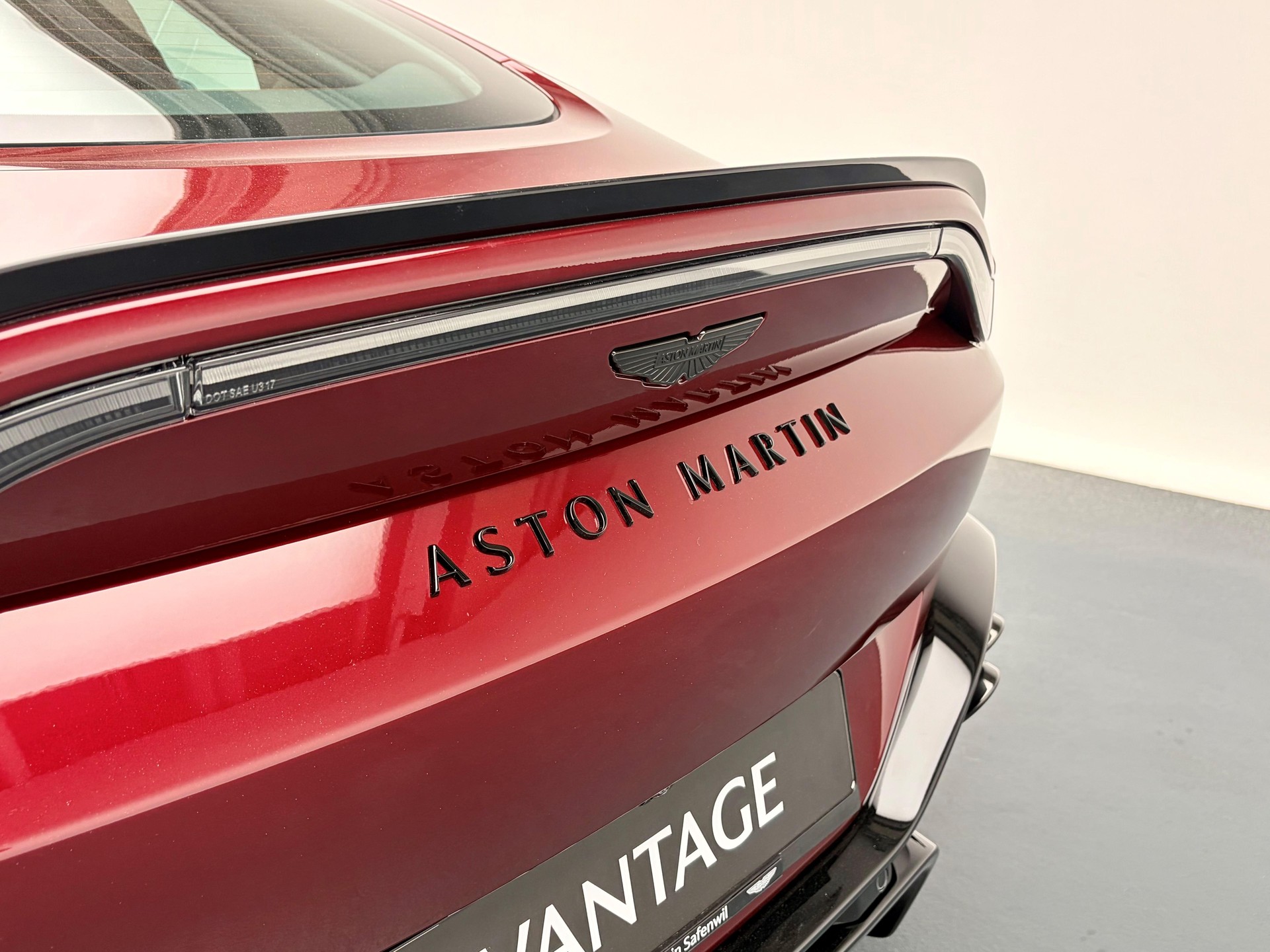 ASTON MARTIN V8 Vantage Coupé 4.0 S V8 Bi-Turbo-image-25