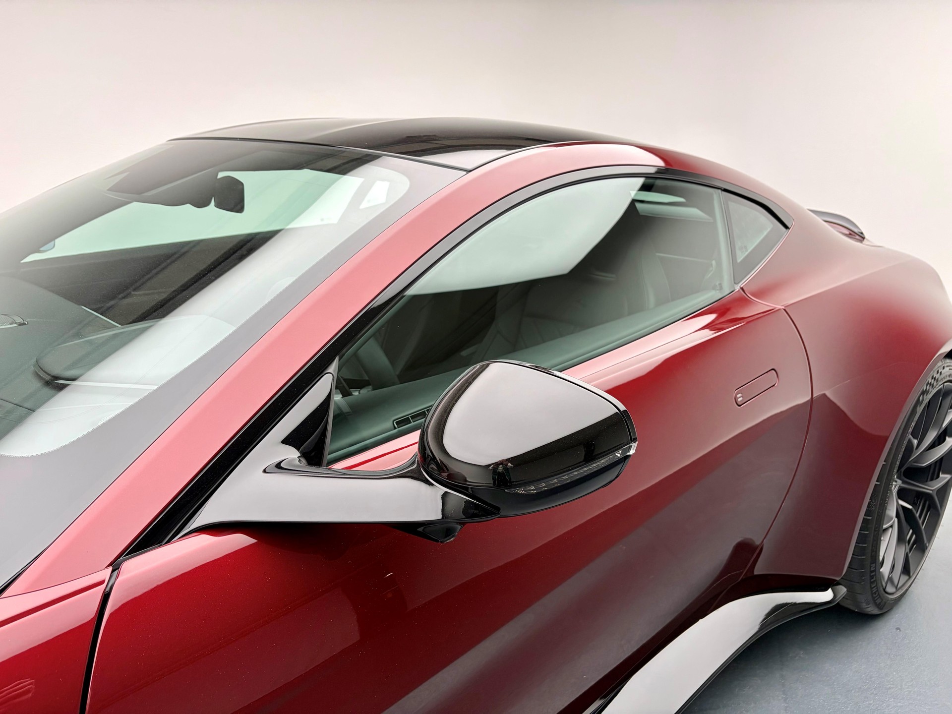 ASTON MARTIN V8 Vantage Coupé 4.0 S V8 Bi-Turbo-image-22