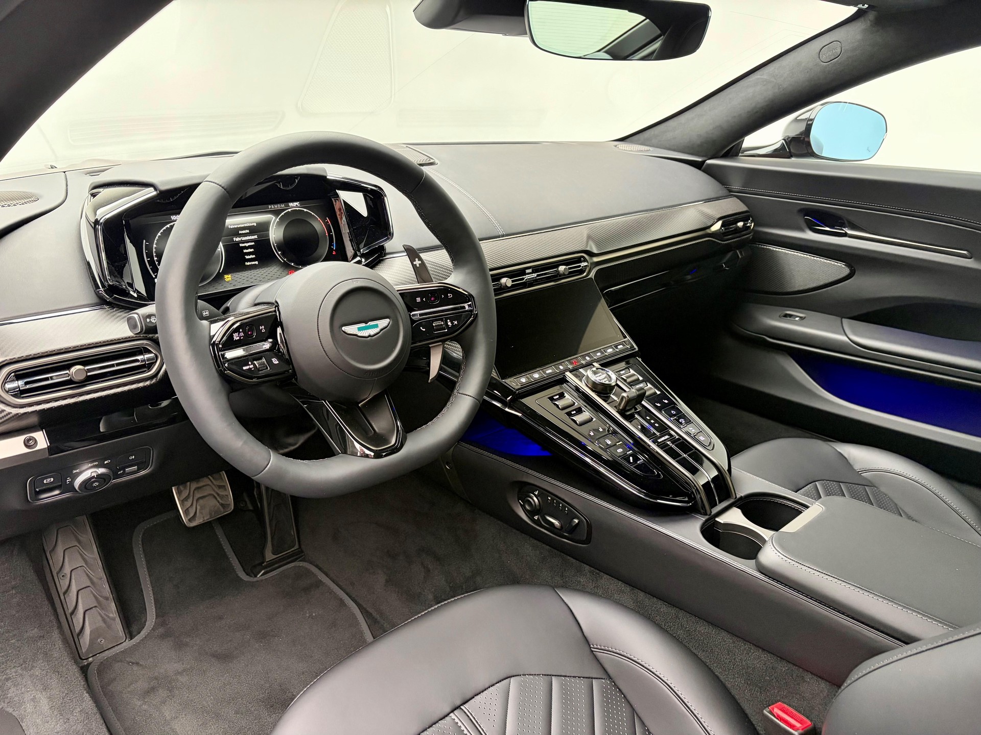 ASTON MARTIN V8 Vantage Coupé 4.0 S V8 Bi-Turbo-image-4