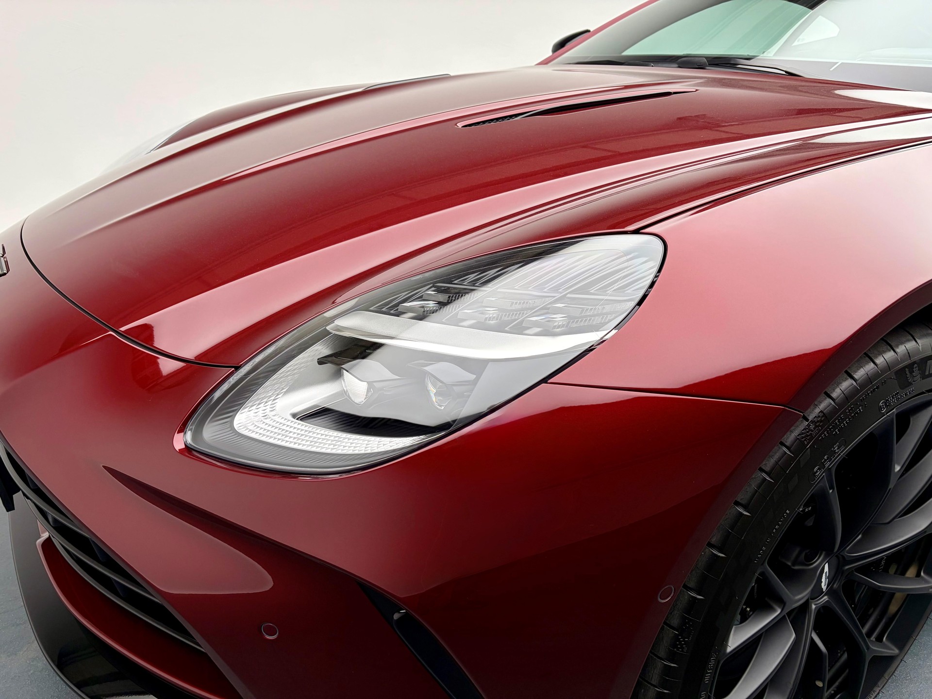 ASTON MARTIN V8 Vantage Coupé 4.0 S V8 Bi-Turbo-image-19