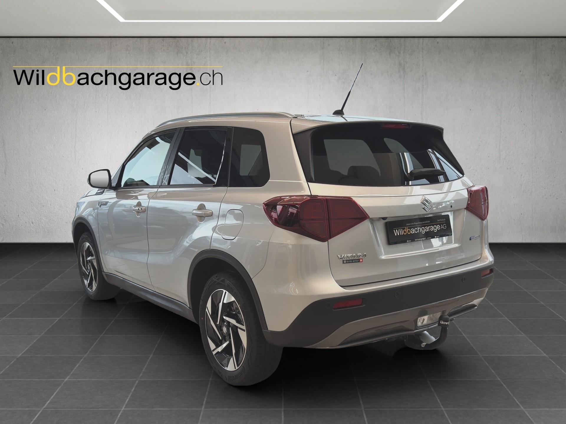 SUZUKI Vitara 1.4 T Sakura Top Hybrid 4x4-image-3