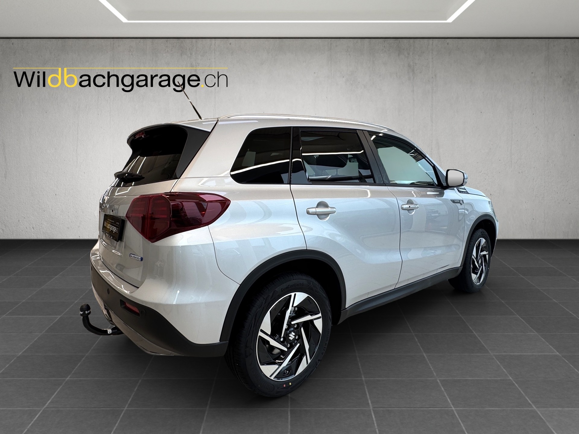 SUZUKI Vitara 1.4 T Sakura Top Hybrid 4x4-image-4