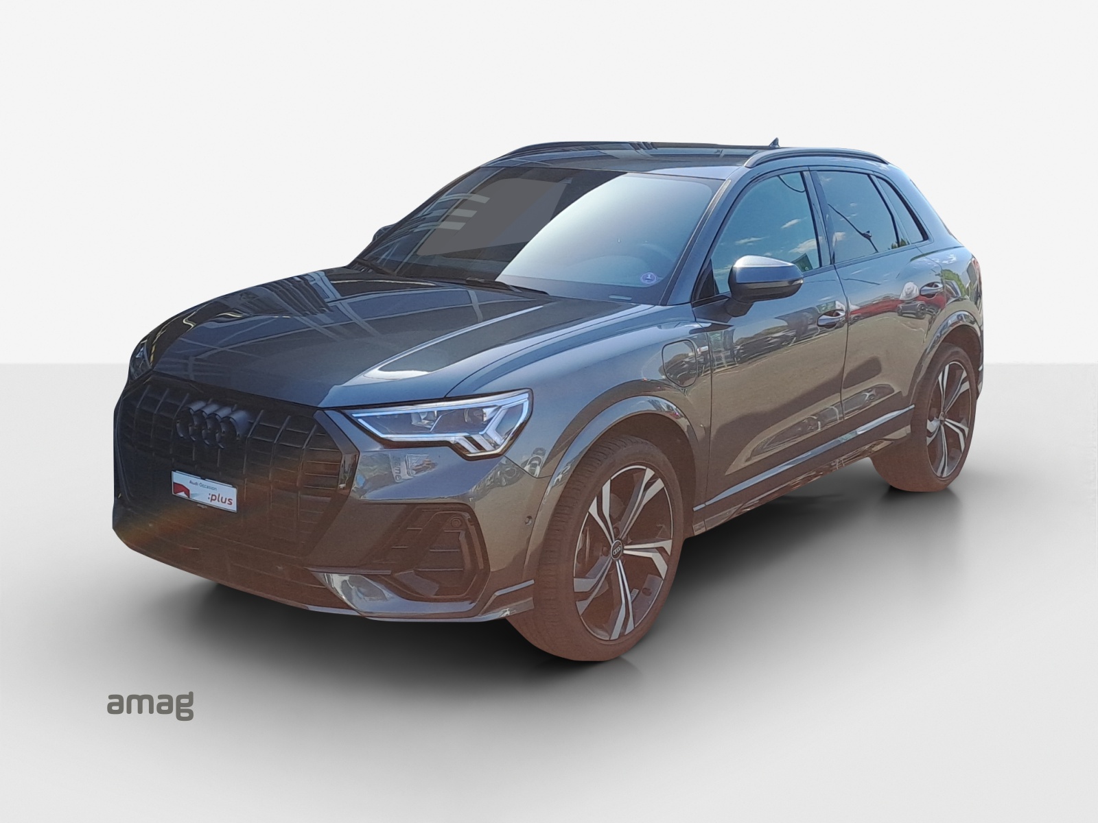 AUDI Q3 45 TFSI e S line Attraction S-tronic-image-0