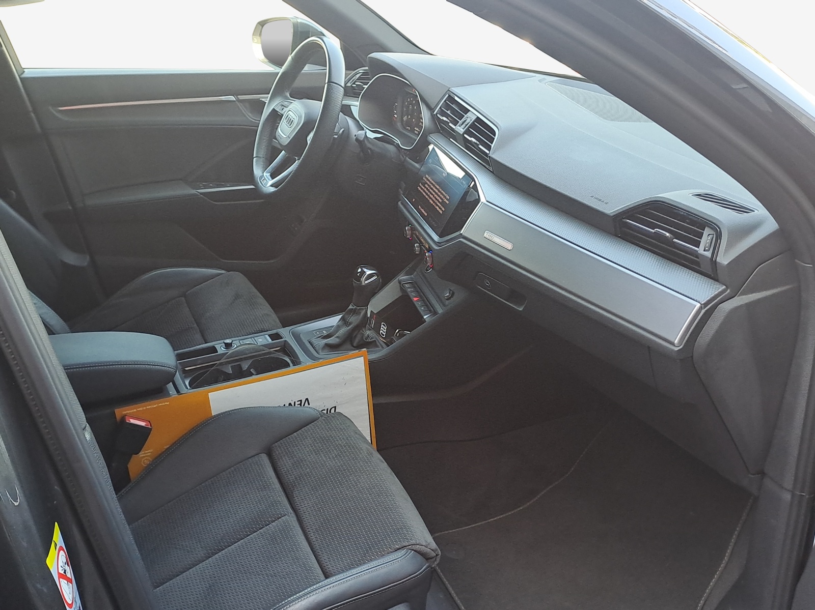 AUDI Q3 45 TFSI e S line Attraction S-tronic-image-14
