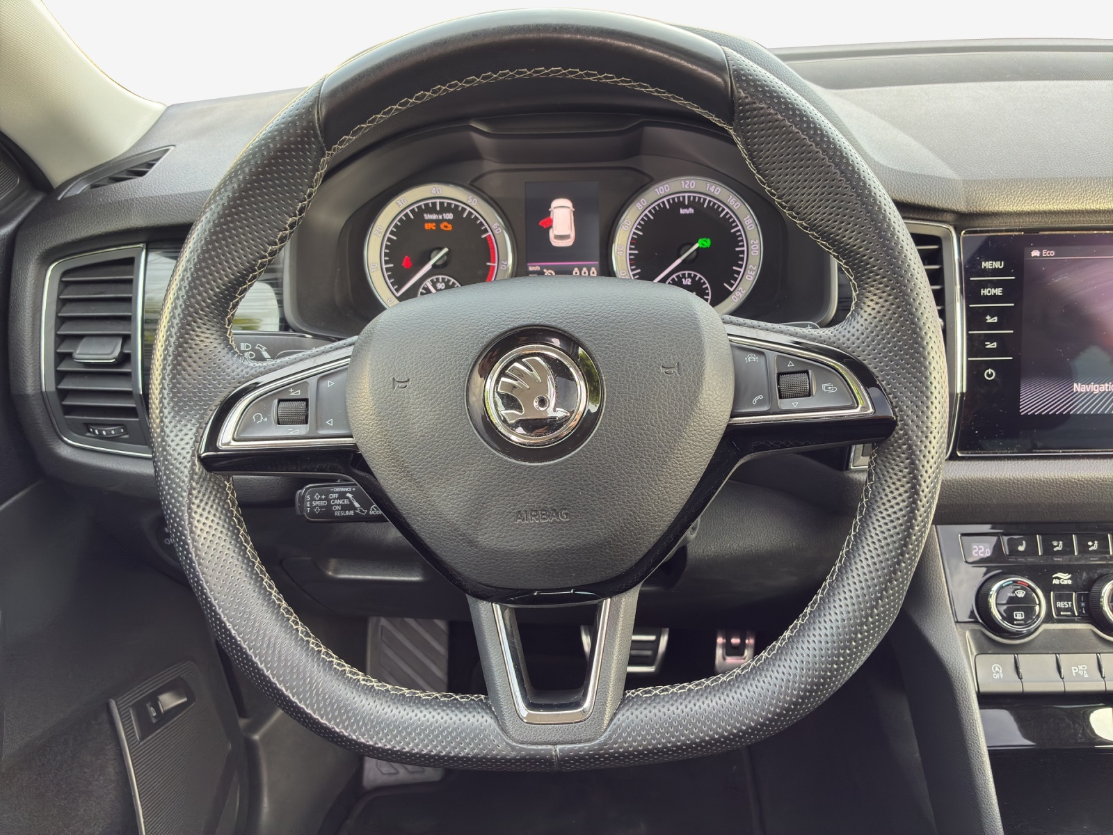SKODA Kodiaq 2.0 TSI Style DSG 4x4-image-9
