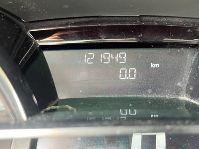 RENAULT Clio 1.2 16V T Swiss Edition-image-11