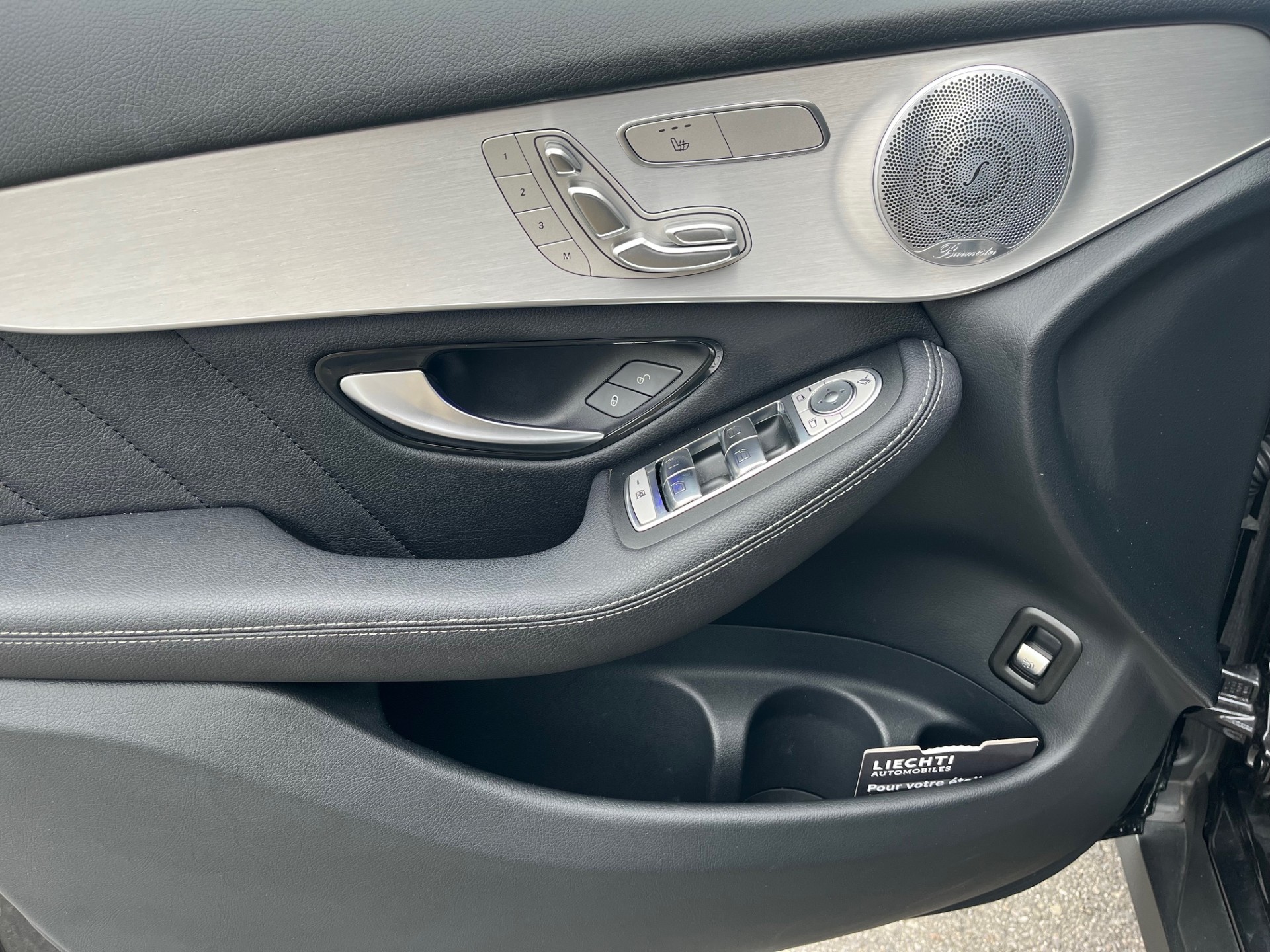 MERCEDES-BENZ GLC 220 d AMG Line 4Matic 9G-Tronic-image-11