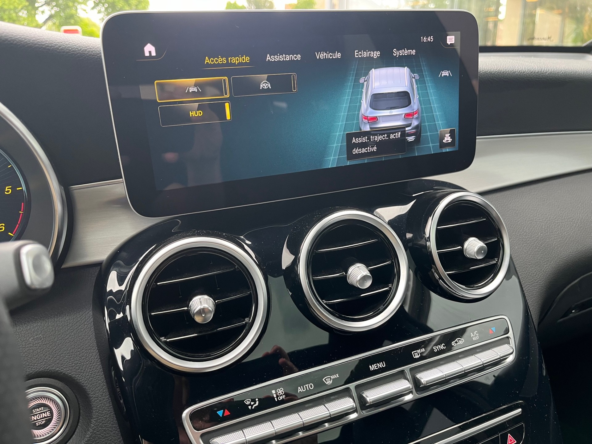 MERCEDES-BENZ GLC 220 d AMG Line 4Matic 9G-Tronic-image-18