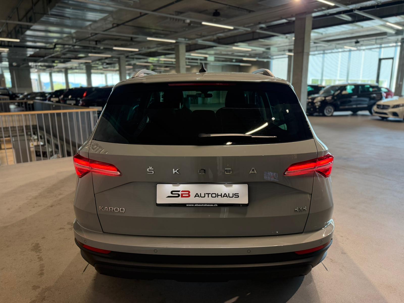 SKODA Karoq 2.0 TDI CR Style 4x4 DSG (CH)-image-8