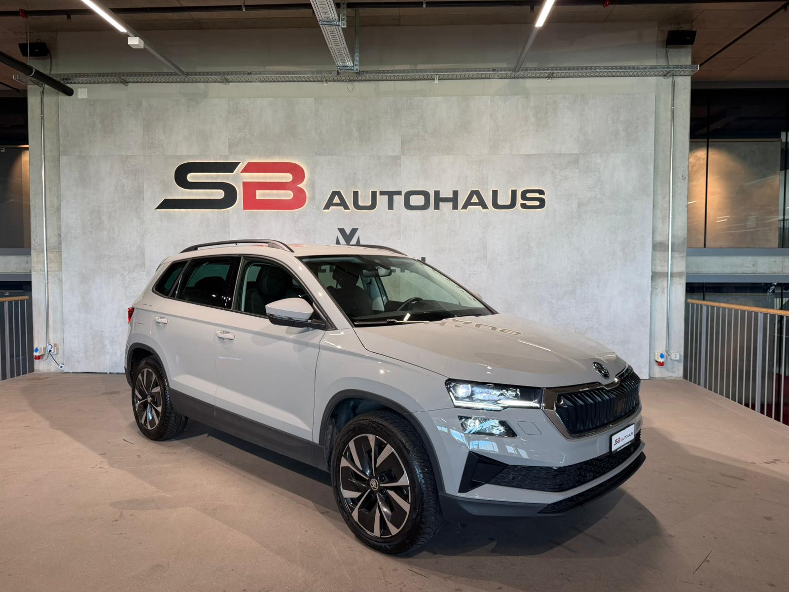 SKODA Karoq 2.0 TDI CR Style 4x4 DSG (CH)-showroom-element-1