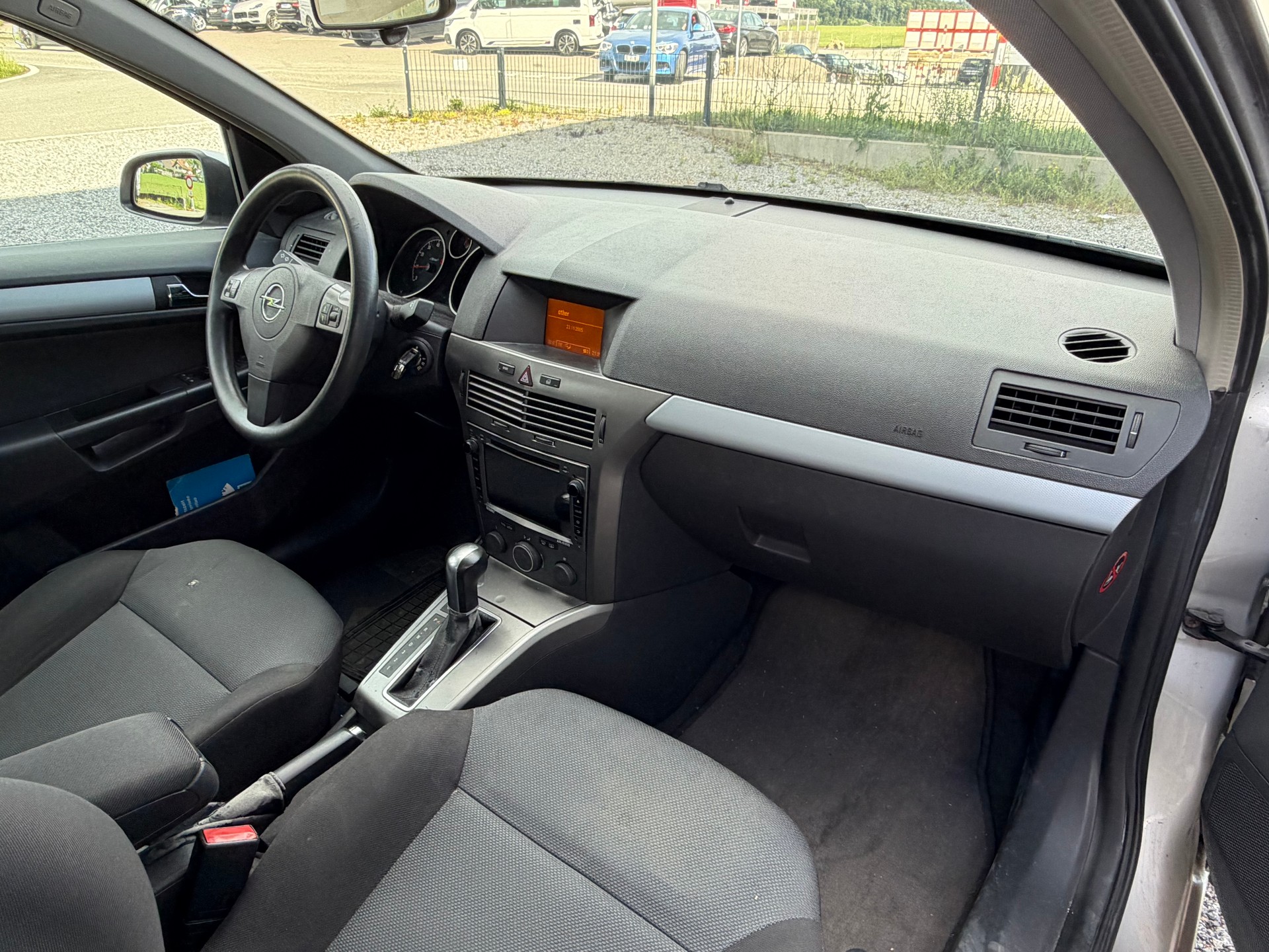 OPEL Astra 1.8i 16V Elegance Automat-image-9