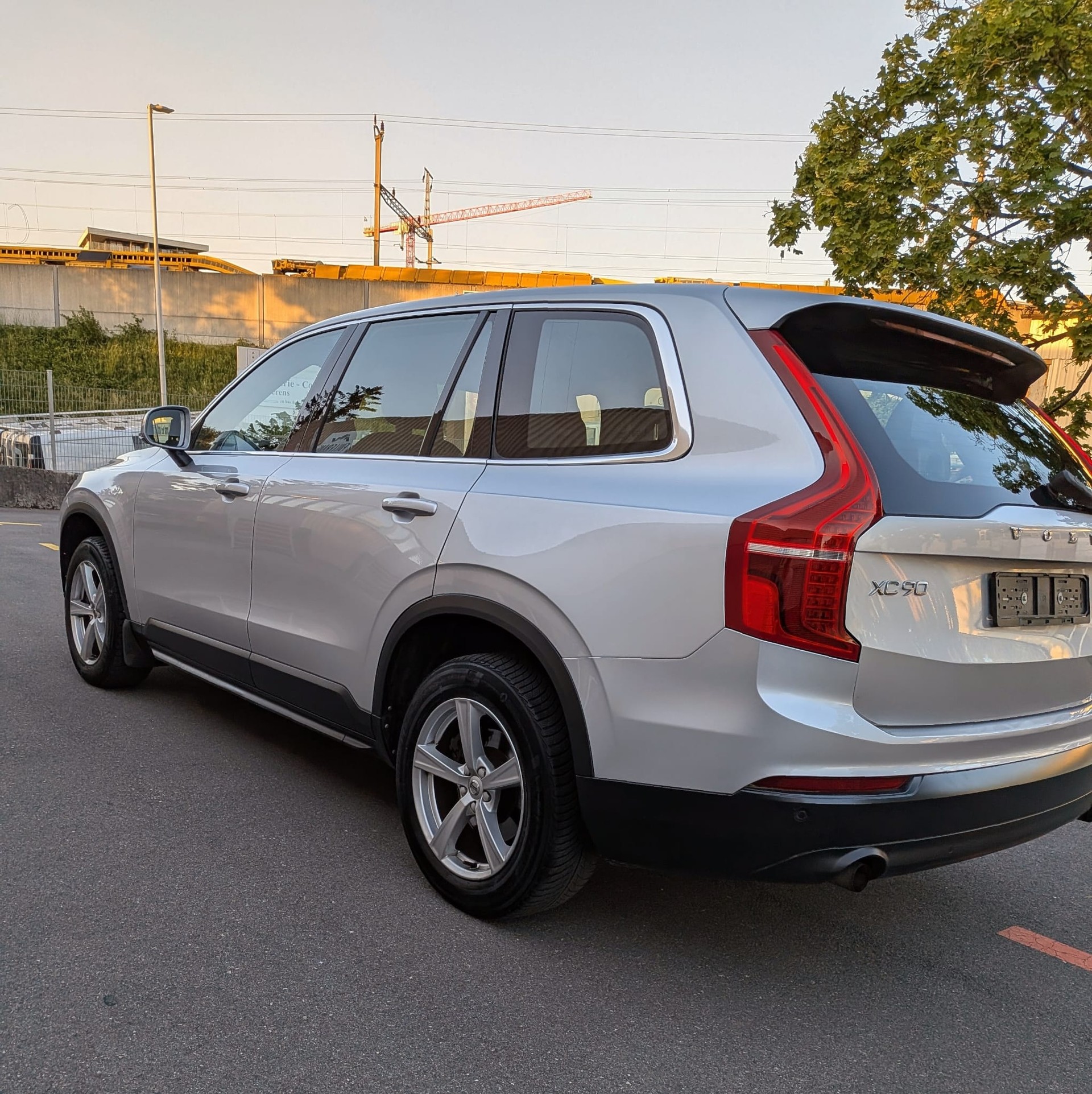 VOLVO XC90 T5 AWD Momentum Geartronic-image-5
