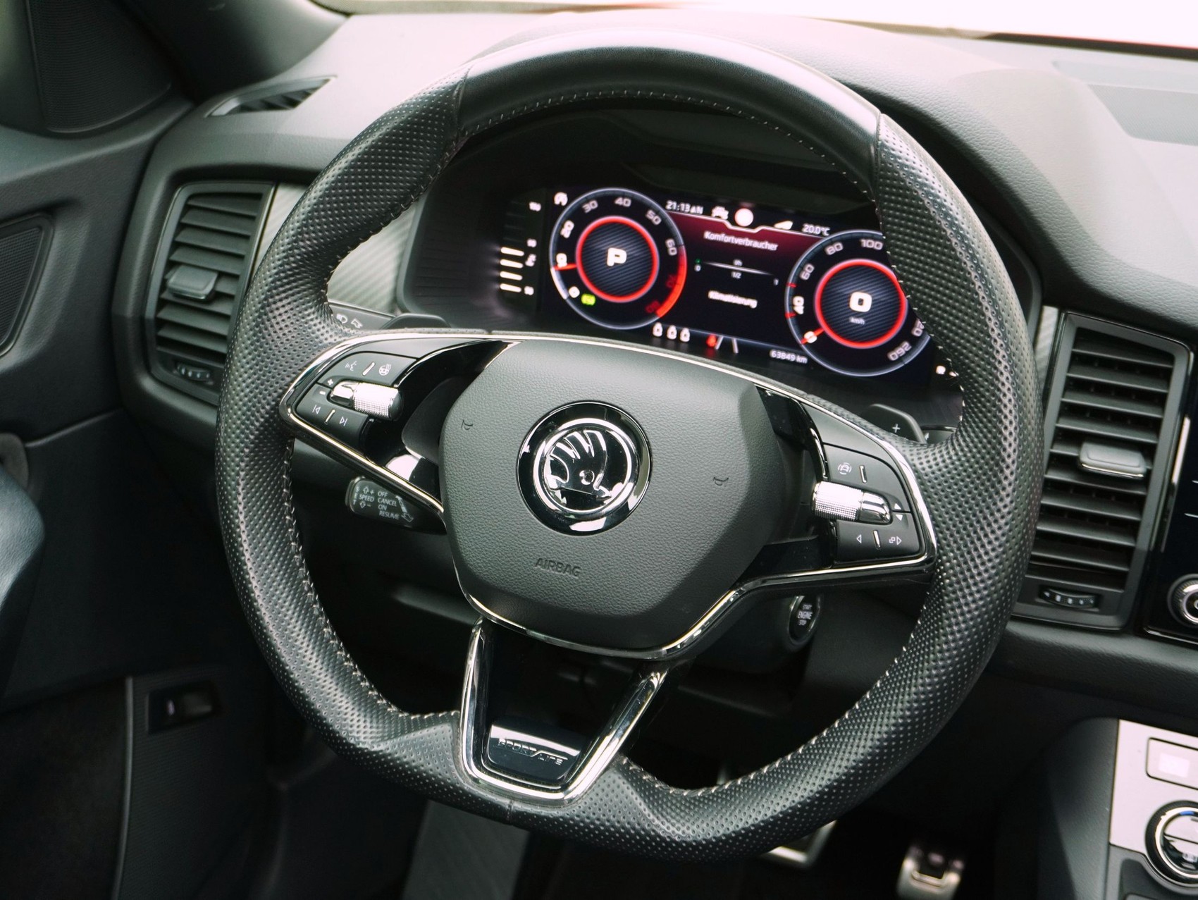 SKODA Kodiaq 2.0 TSI DSG Sport Line-image-10