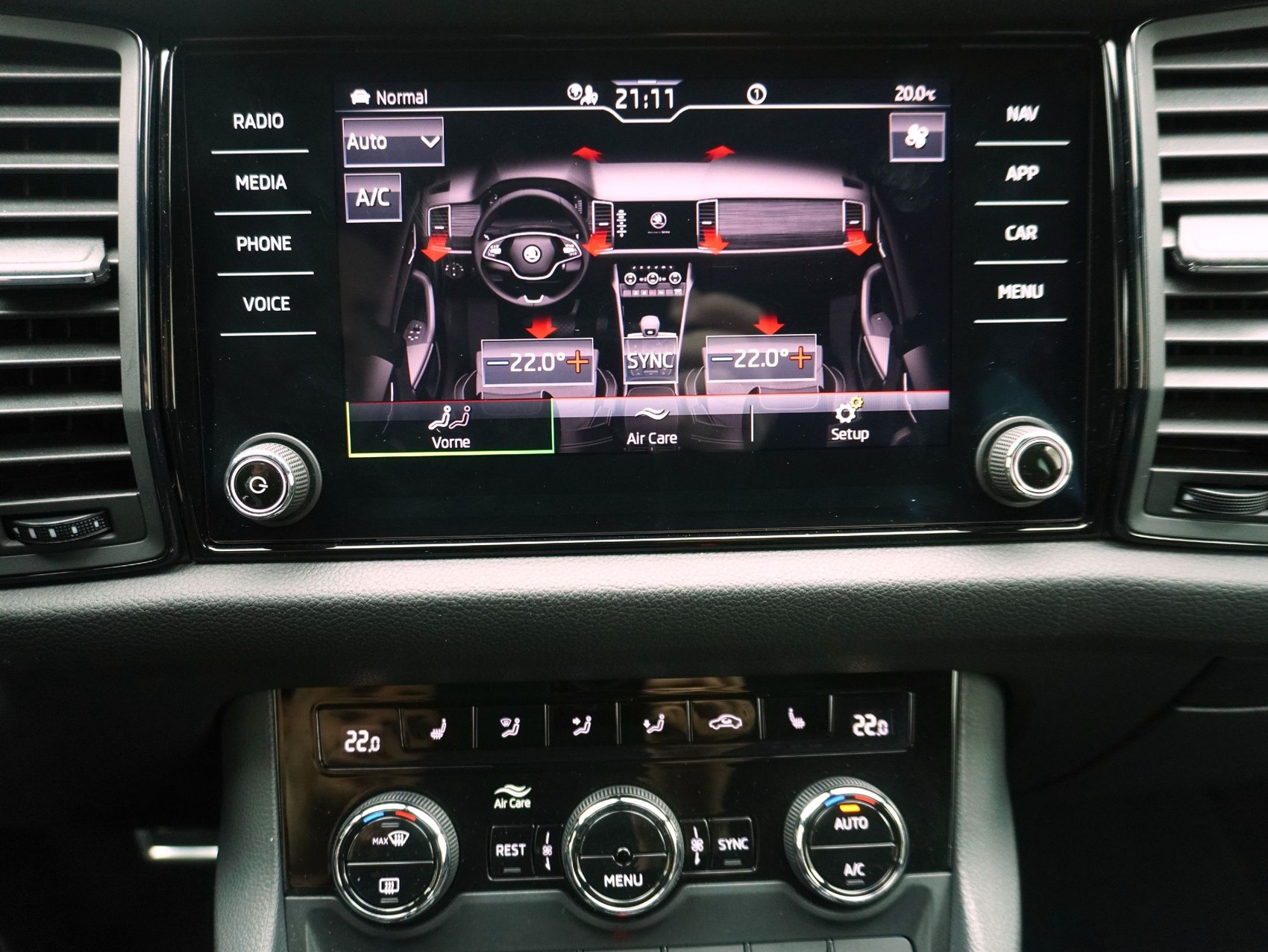 SKODA Kodiaq 2.0 TSI DSG Sport Line-image-17