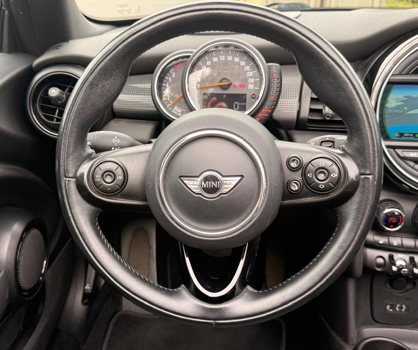 MINI Cooper Cabriolet Steptronic-image-19
