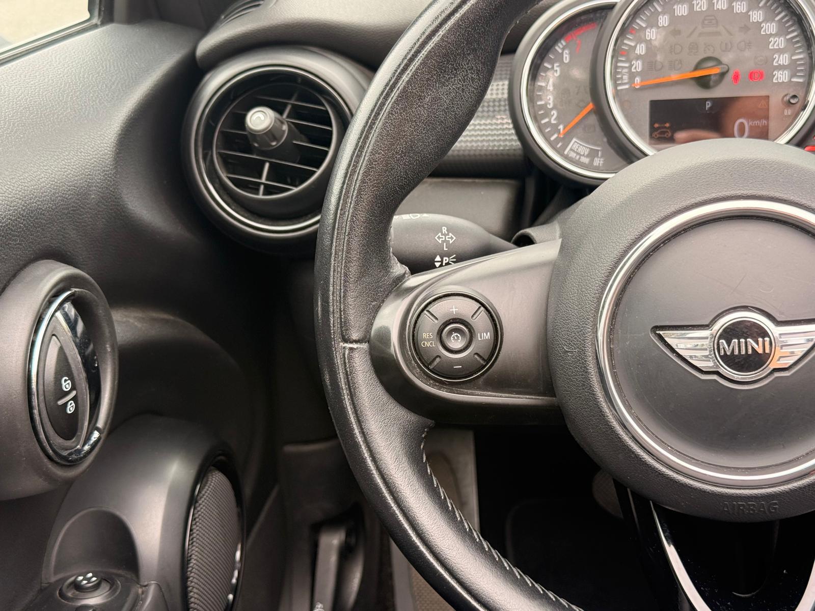 MINI Cooper Cabriolet Steptronic-image-20