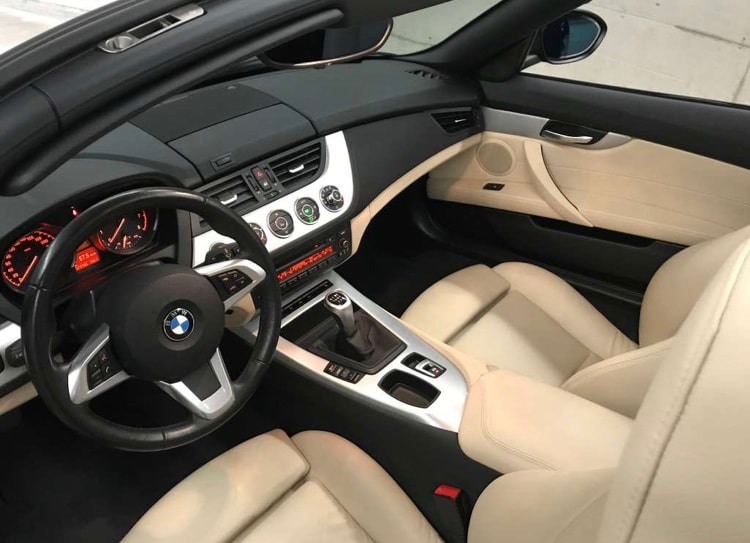BMW 2.3i sDrive-image-3