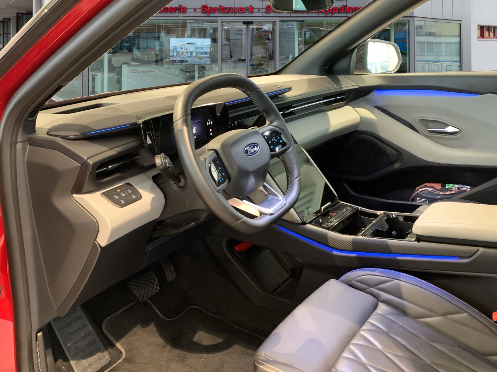 FORD Explorer Extended Range Premium-image-6