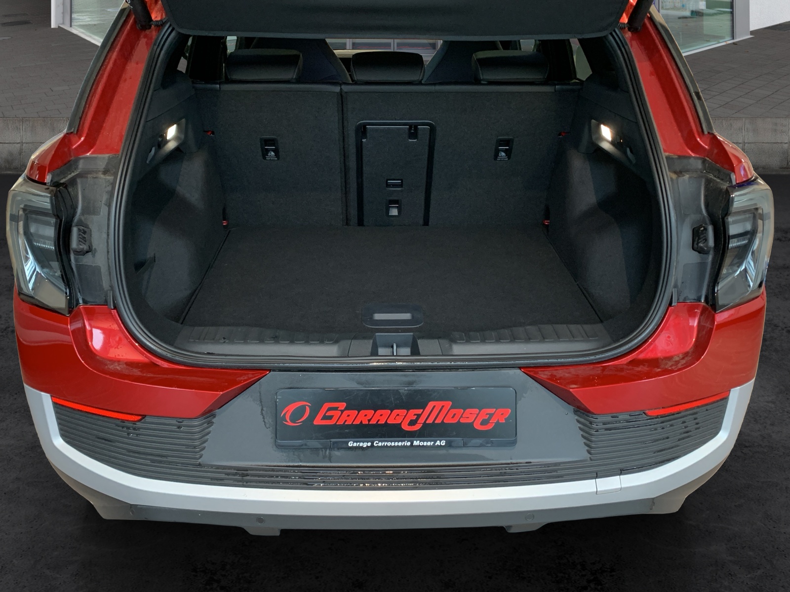 FORD Explorer Extended Range Premium-image-10