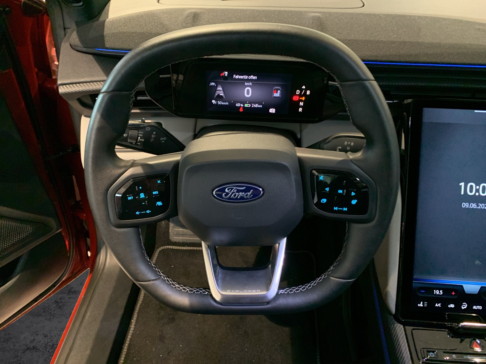 FORD Explorer Extended Range Premium-image-8
