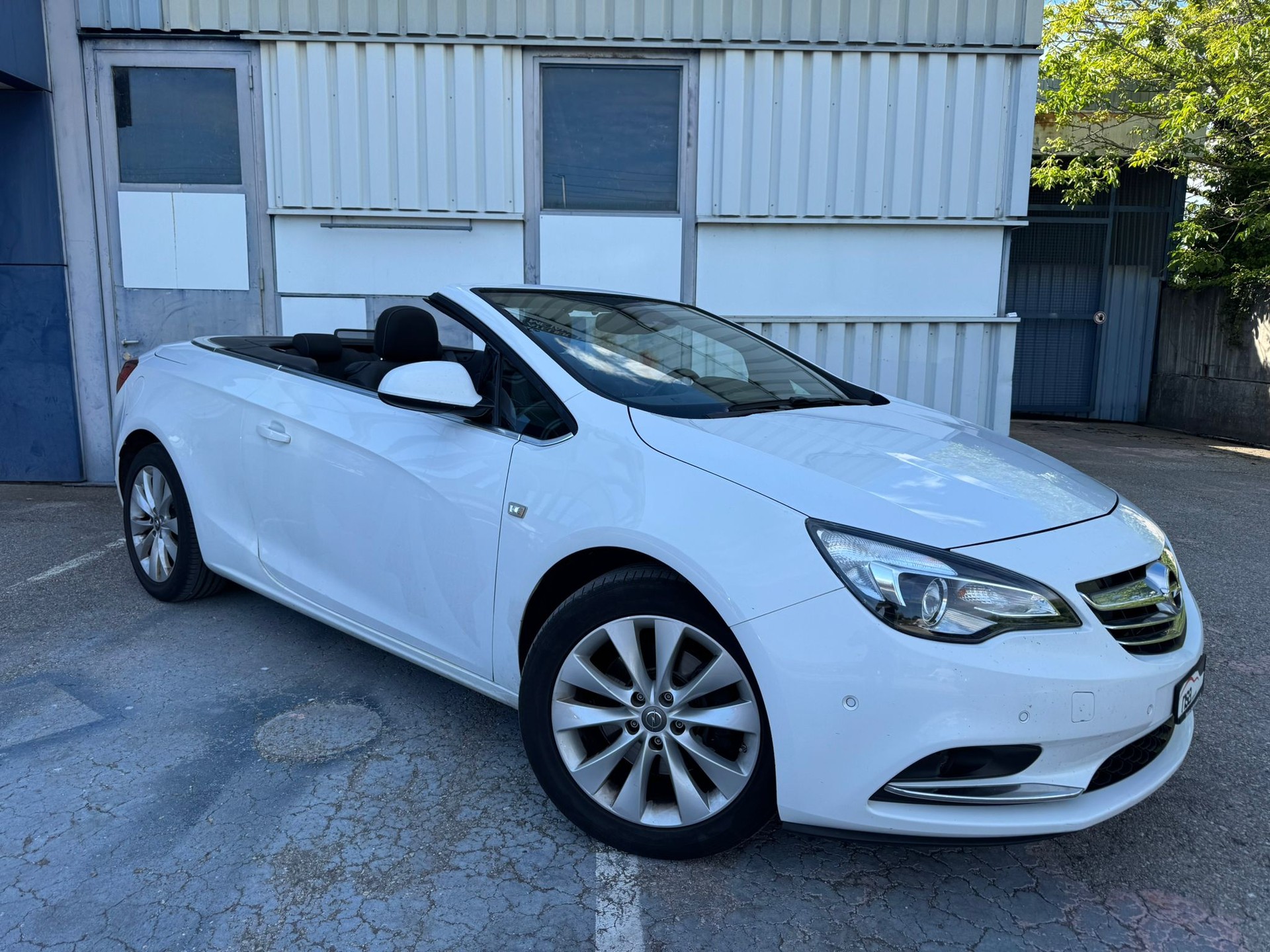 OPEL Cascada 1.6i 16V Cosmo-image-2