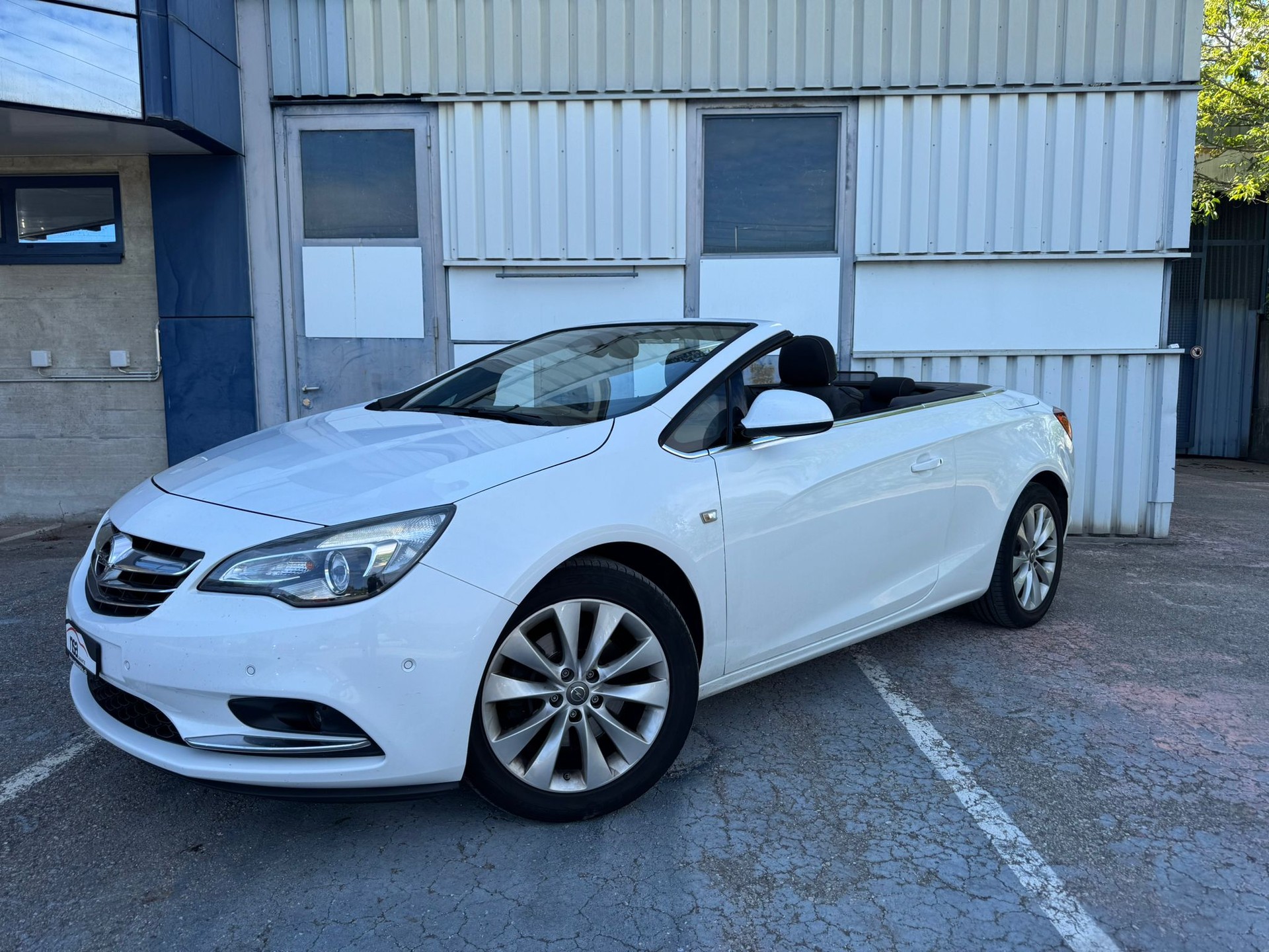 OPEL Cascada 1.6i 16V Cosmo-image-0