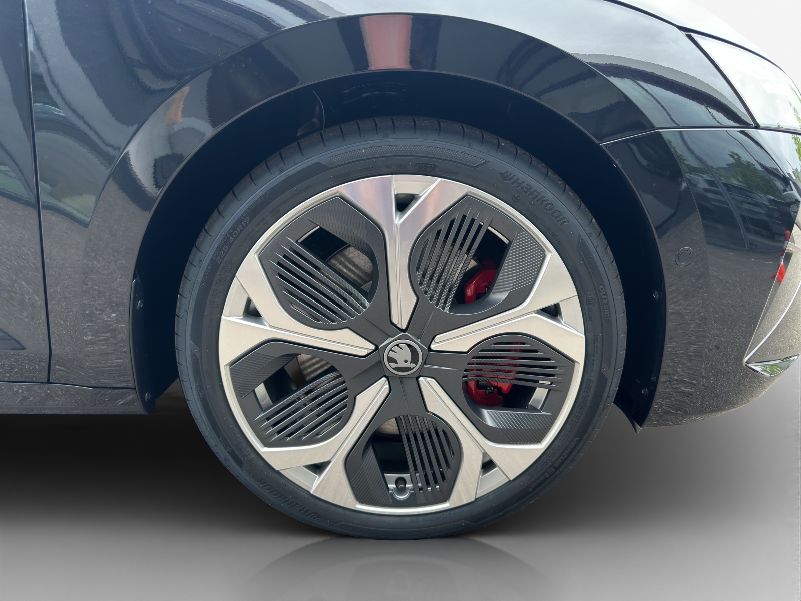 SKODA Octavia Combi 2.0 TSI DSG RS-image-15